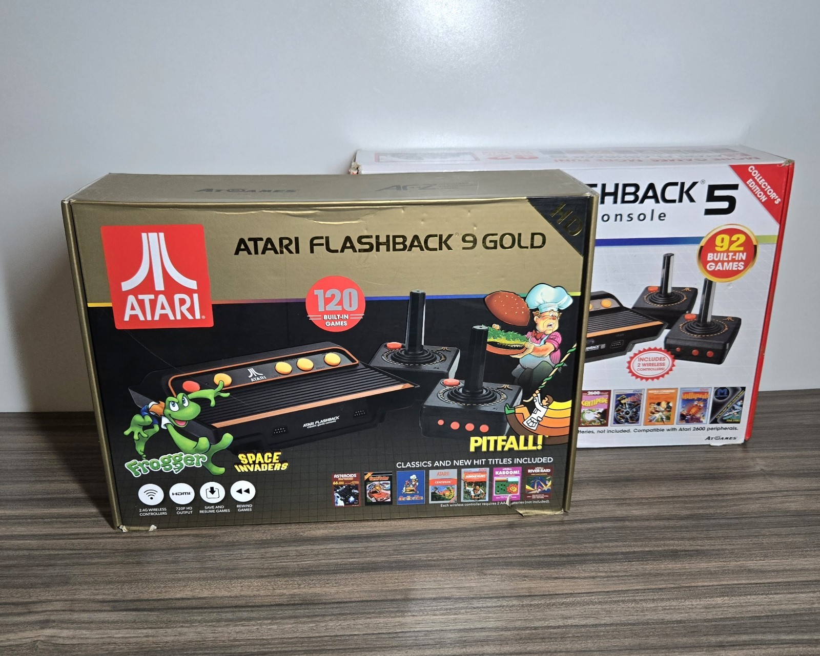 Atari Flashback 9 Gold Console with 120 Built-in Games + Flashback 5 (Read)