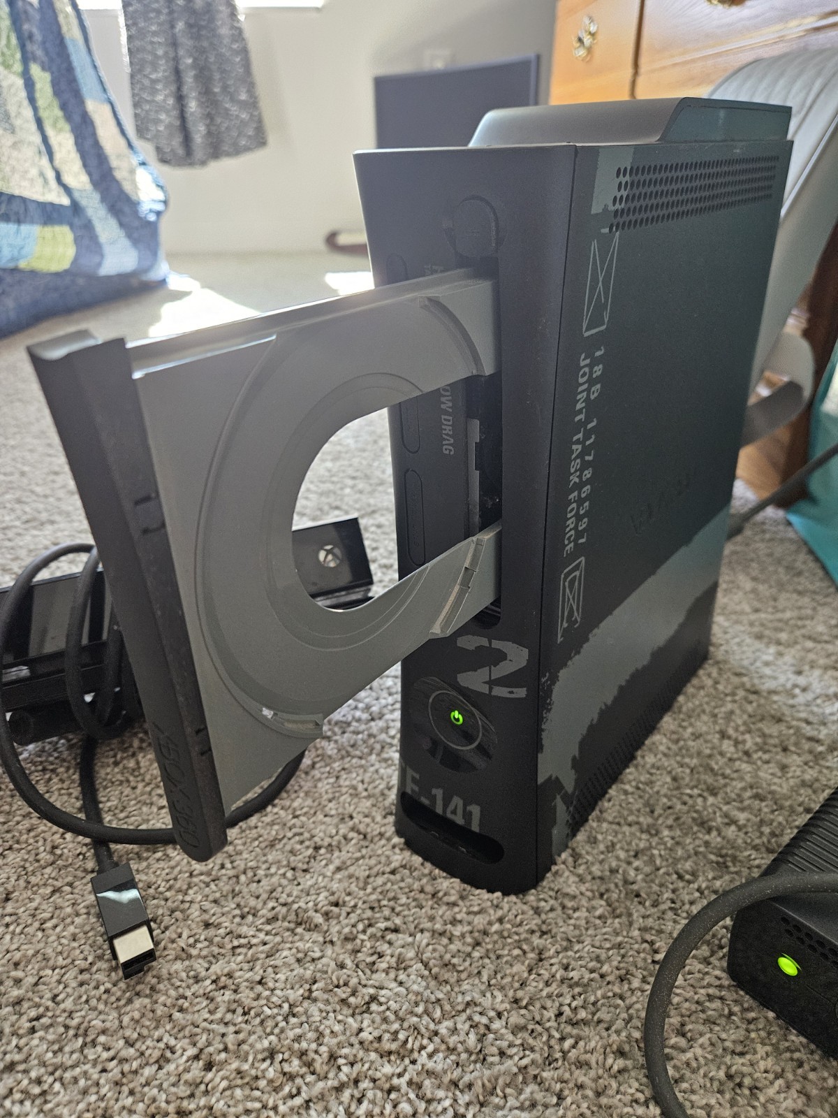 Limited Edition Call Of Duty Modern Warfare 2 Xbox 360 with Kinect & WiFi
