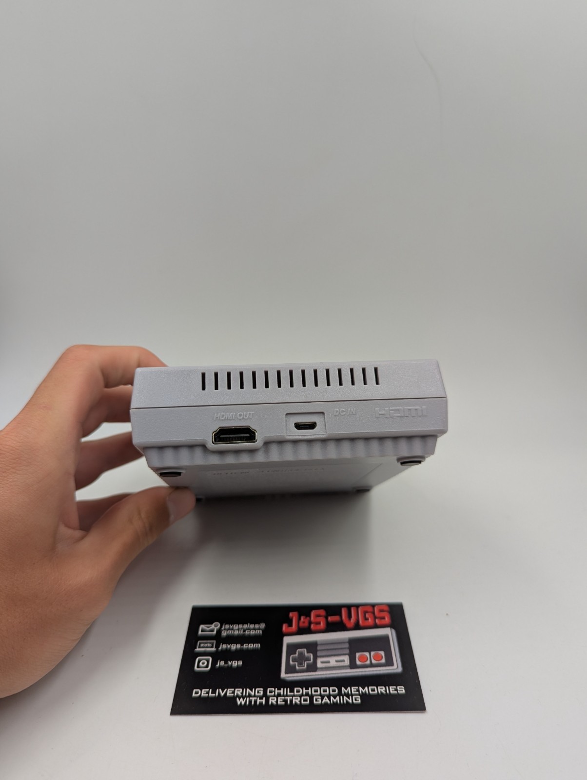 SNES Style Mini Console Clone Gray Non-Nintendo w/ Controller Cables