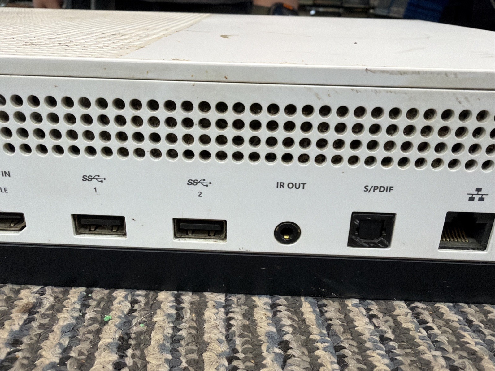 Microsoft Xbox One S 1681 White System Console Only For Parts or Repair