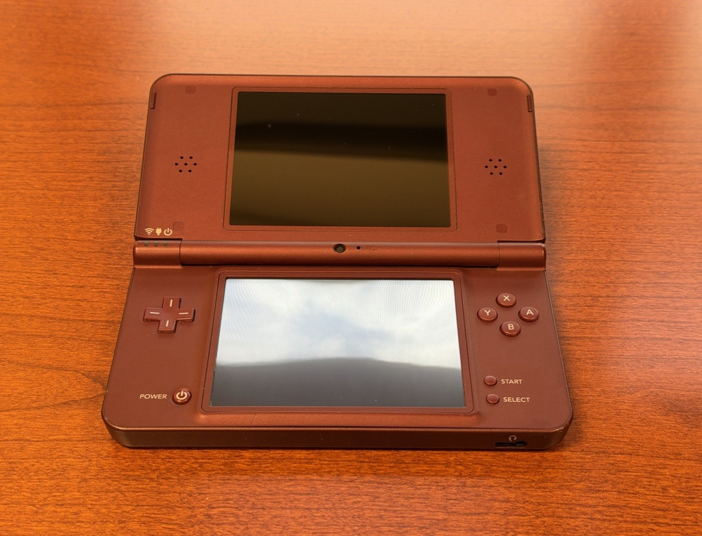 Nintendo DSi XL Burgundy – Charger Included *READ*