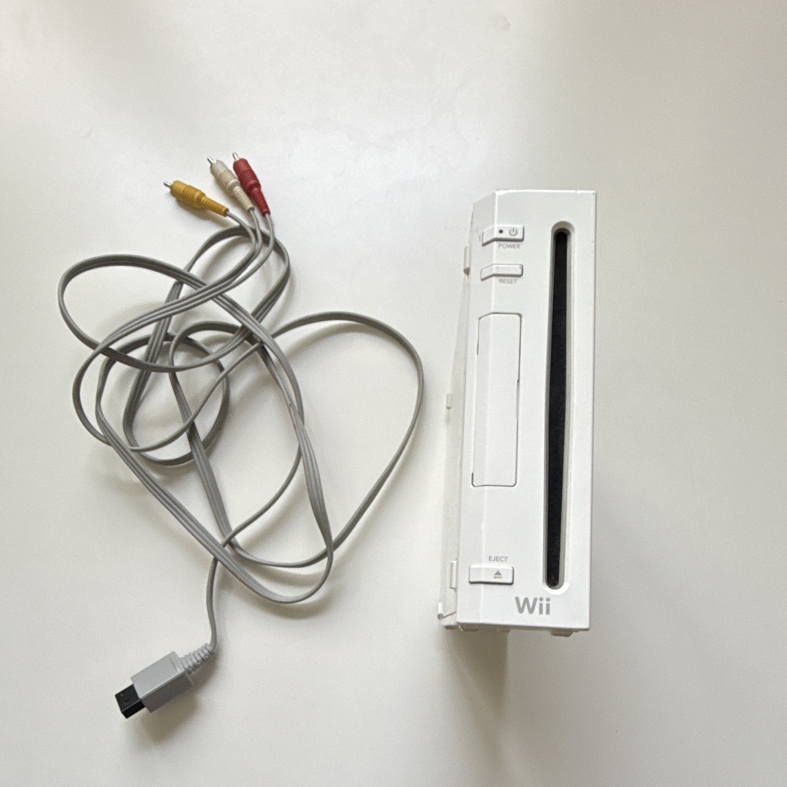 Nintendo Wii RVL-001 White Console NTSC-U/C 480p Wi-Fi Composite RCA AV Cable
