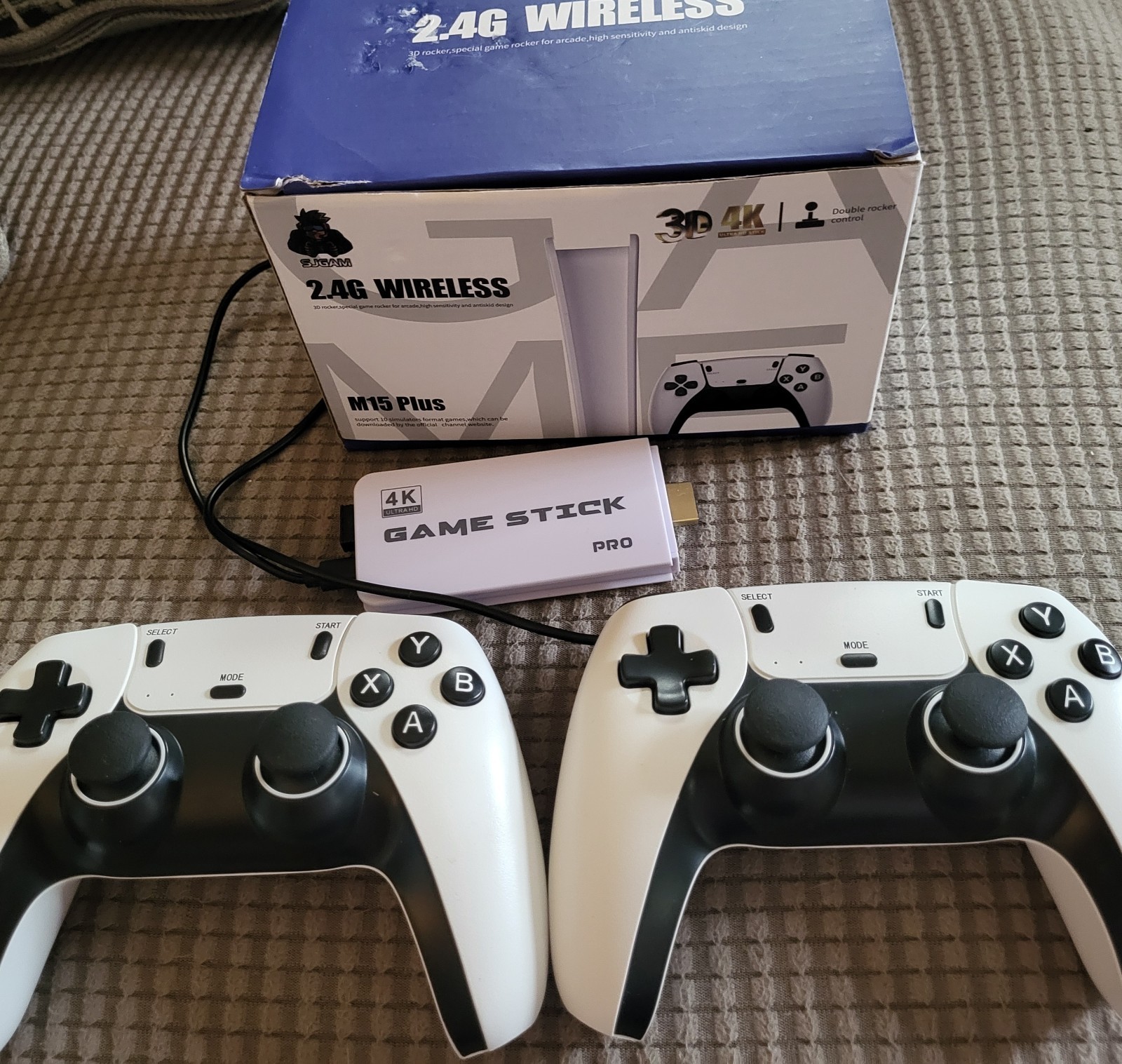 M15 Plus 2.4G Wireless SJGAM Game Controller TWO Plus Game Stick 4K