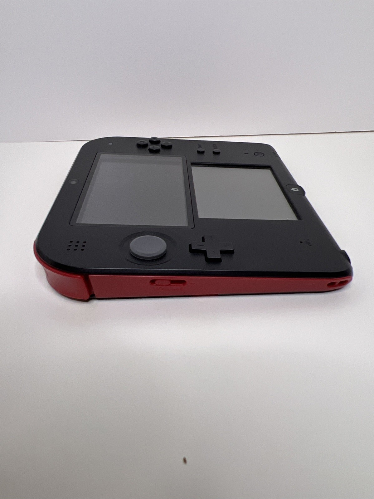 Nintendo 2DS Launch Edition Crimson Red Handheld System, Adult Owned, No SD Card