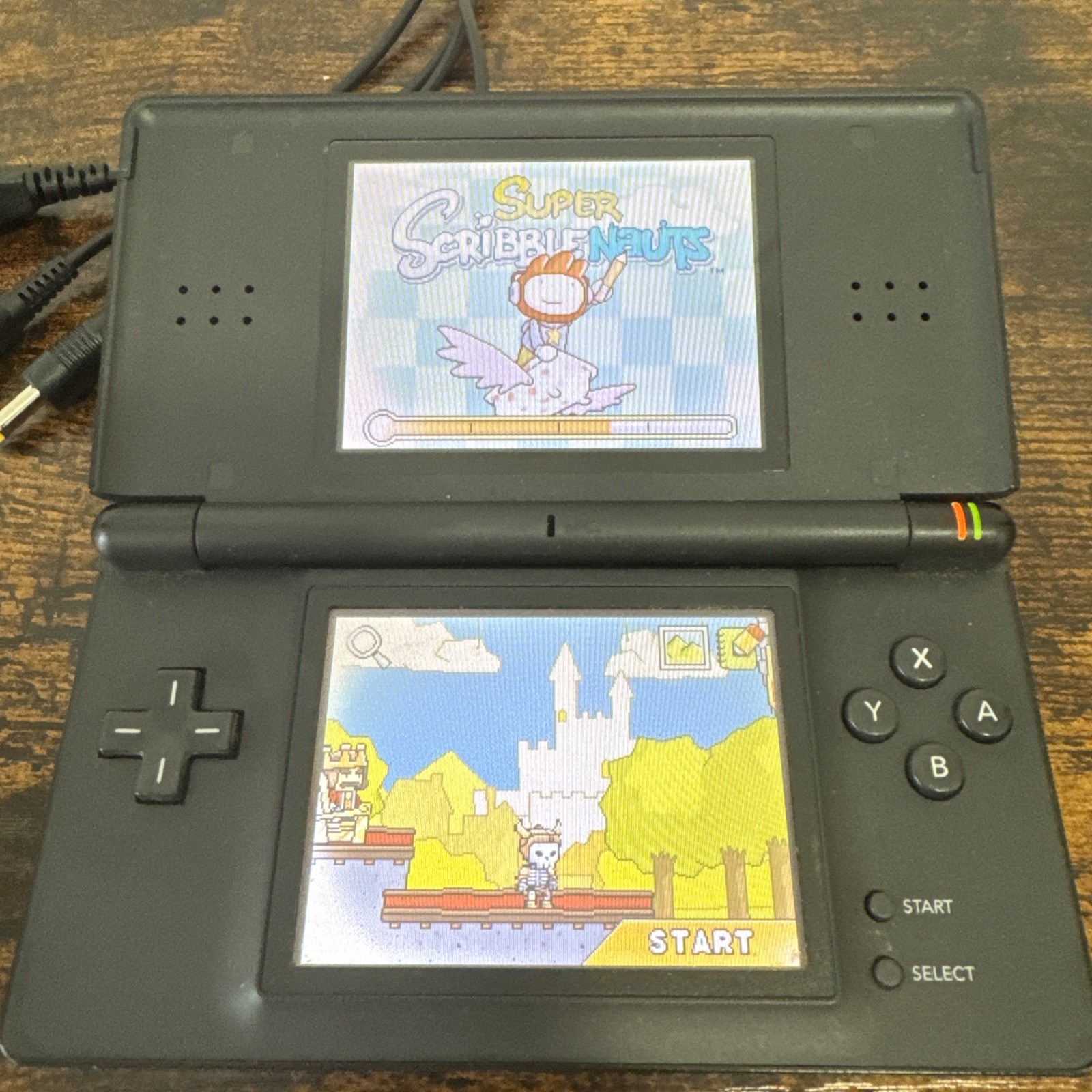 Black Nintendo DS Lite USG-001 w/ Charger & Stylist *TESTED/WORKING**