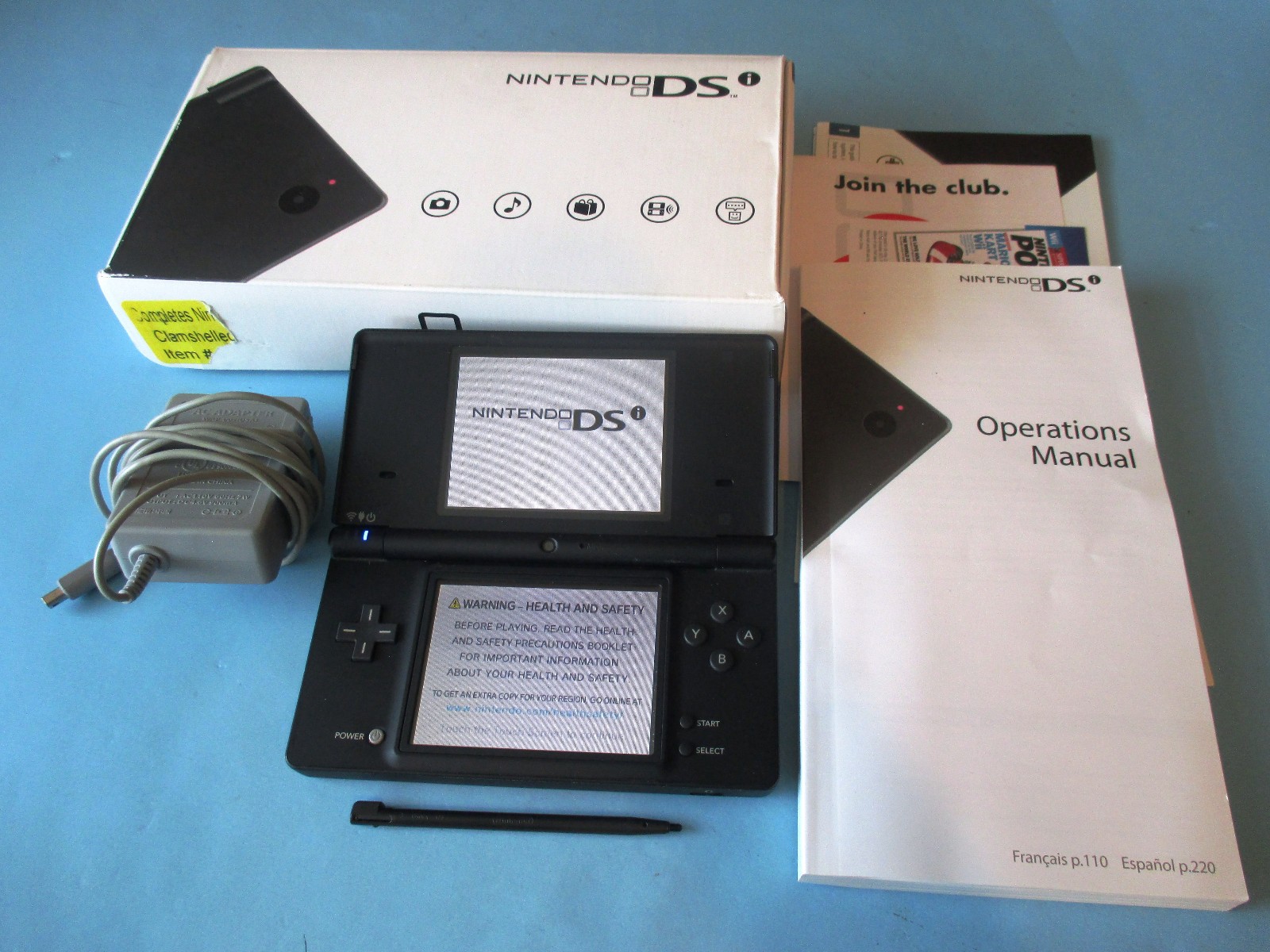 Nintendo DSi Black System in Box w/Charger FREE Shipping!