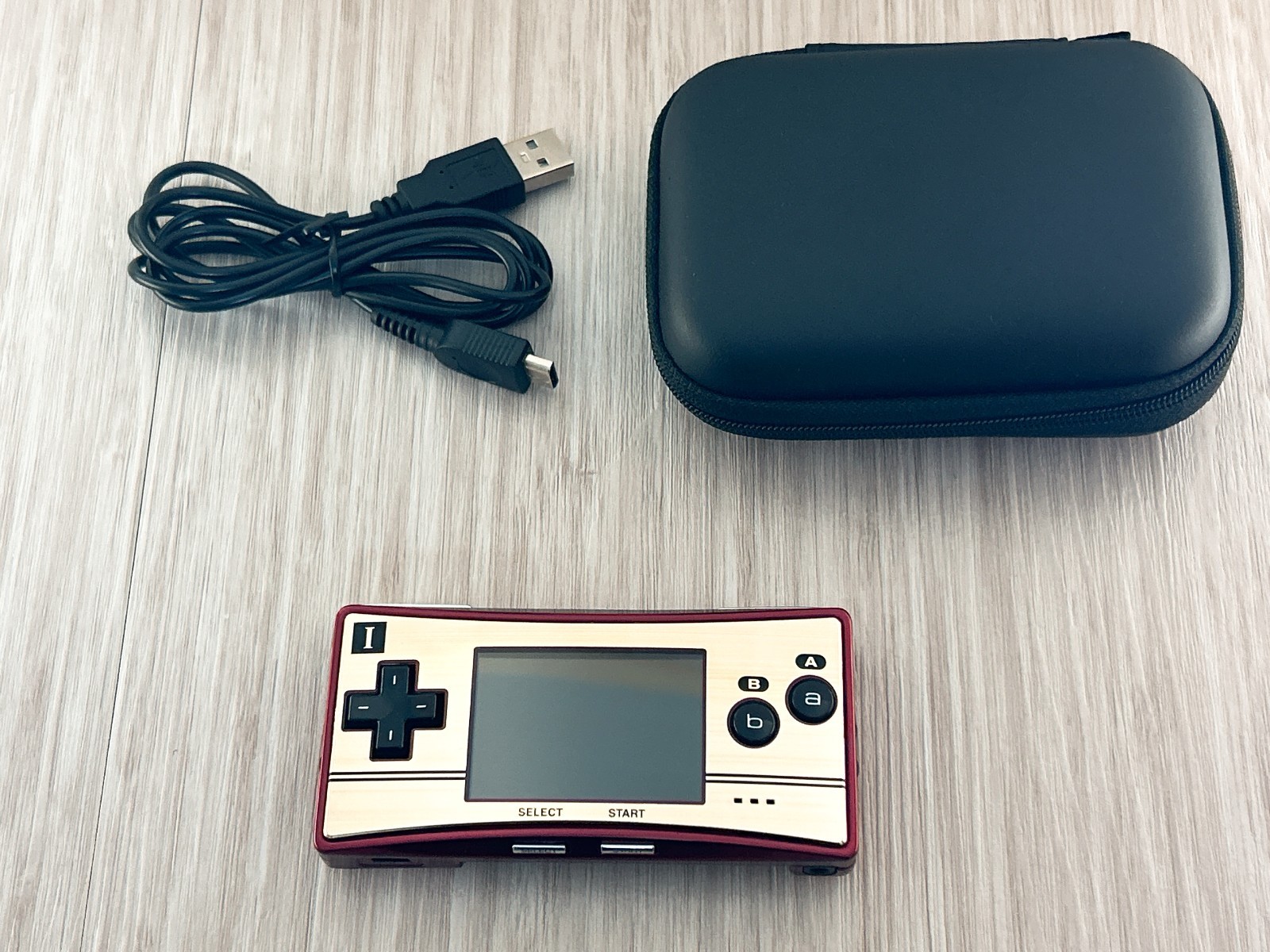 Nintendo GameBoy Micro 20th Anniversary Edition Famicom w/ Charger – Excellent