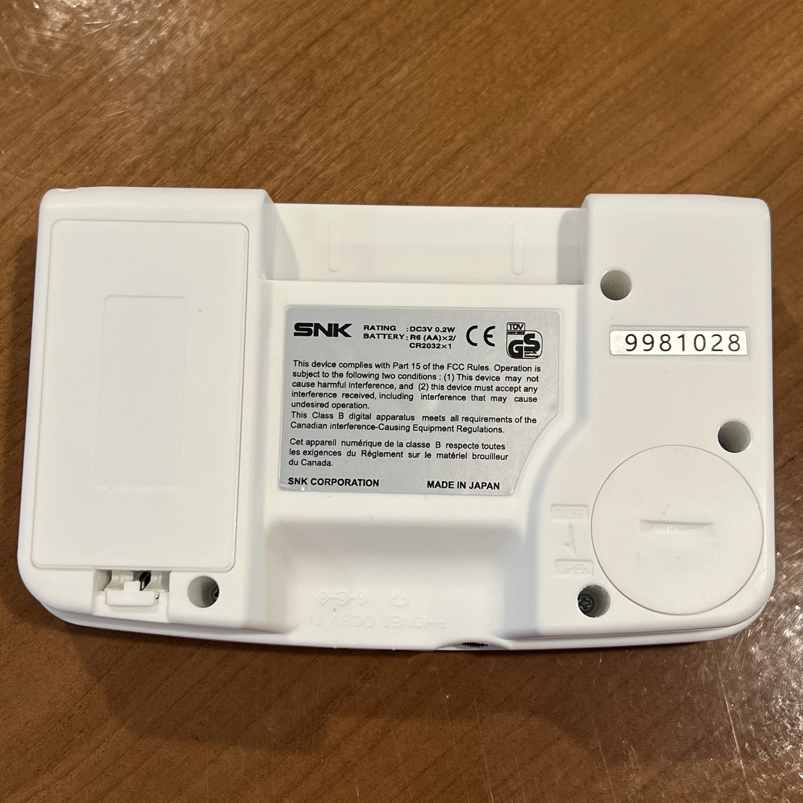 WHITE Neo Geo Pocket Color – Full Size IPS Q5 OSD (New Shell)