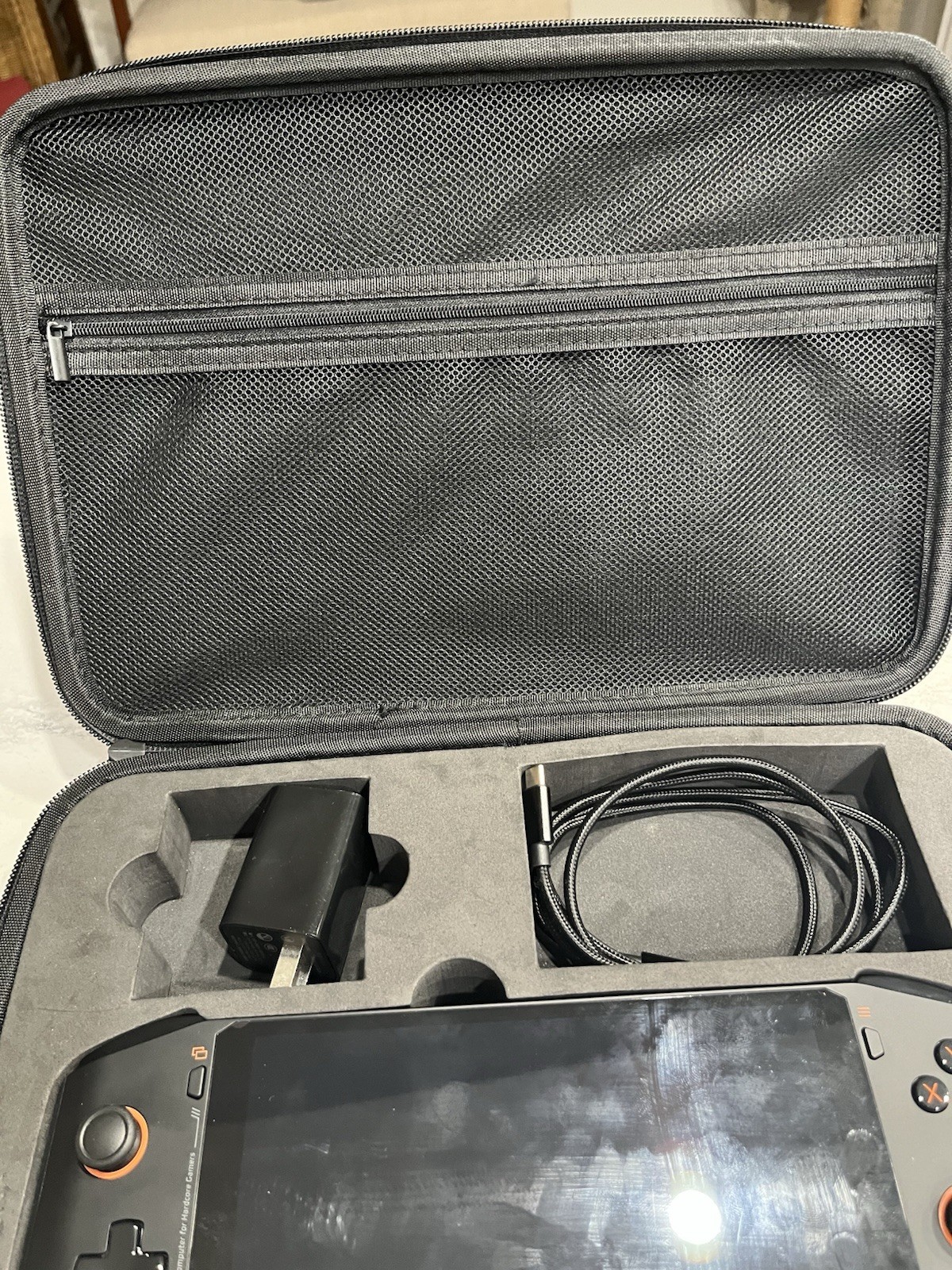OneXPlayer Mini Pro 7 2TB 32GB AMD Ryzen 6000 Series With Travel Case & Dock