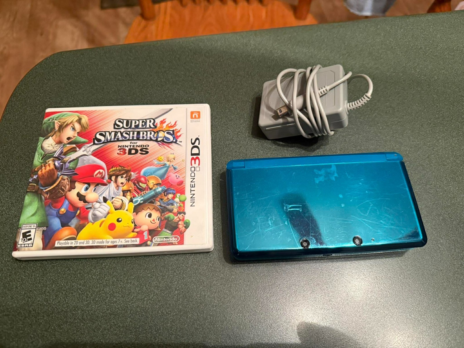 Nintendo 3DS Green Teal Handheld Console w/ Stylus Super Smash Bros 2GB SD