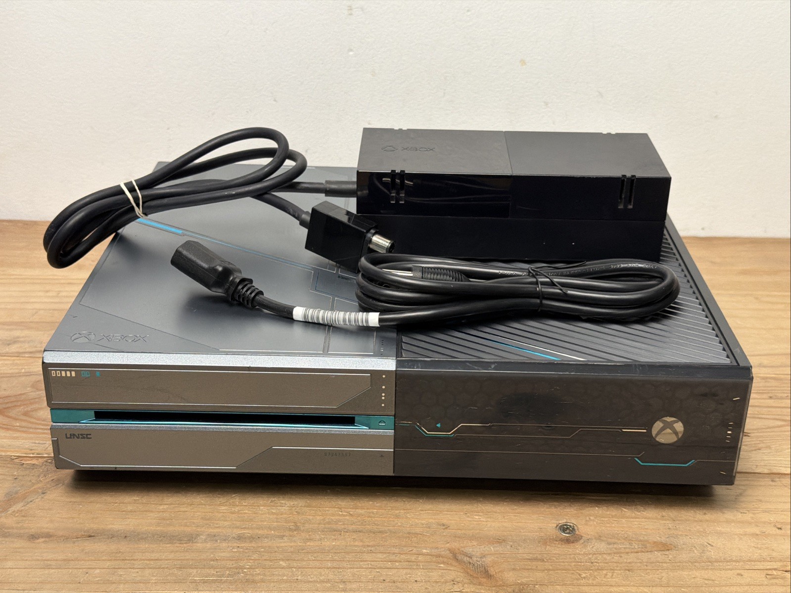 Microsoft Xbox One Halo 5: Guardians Limited Edition 1TB Console Tested/Works