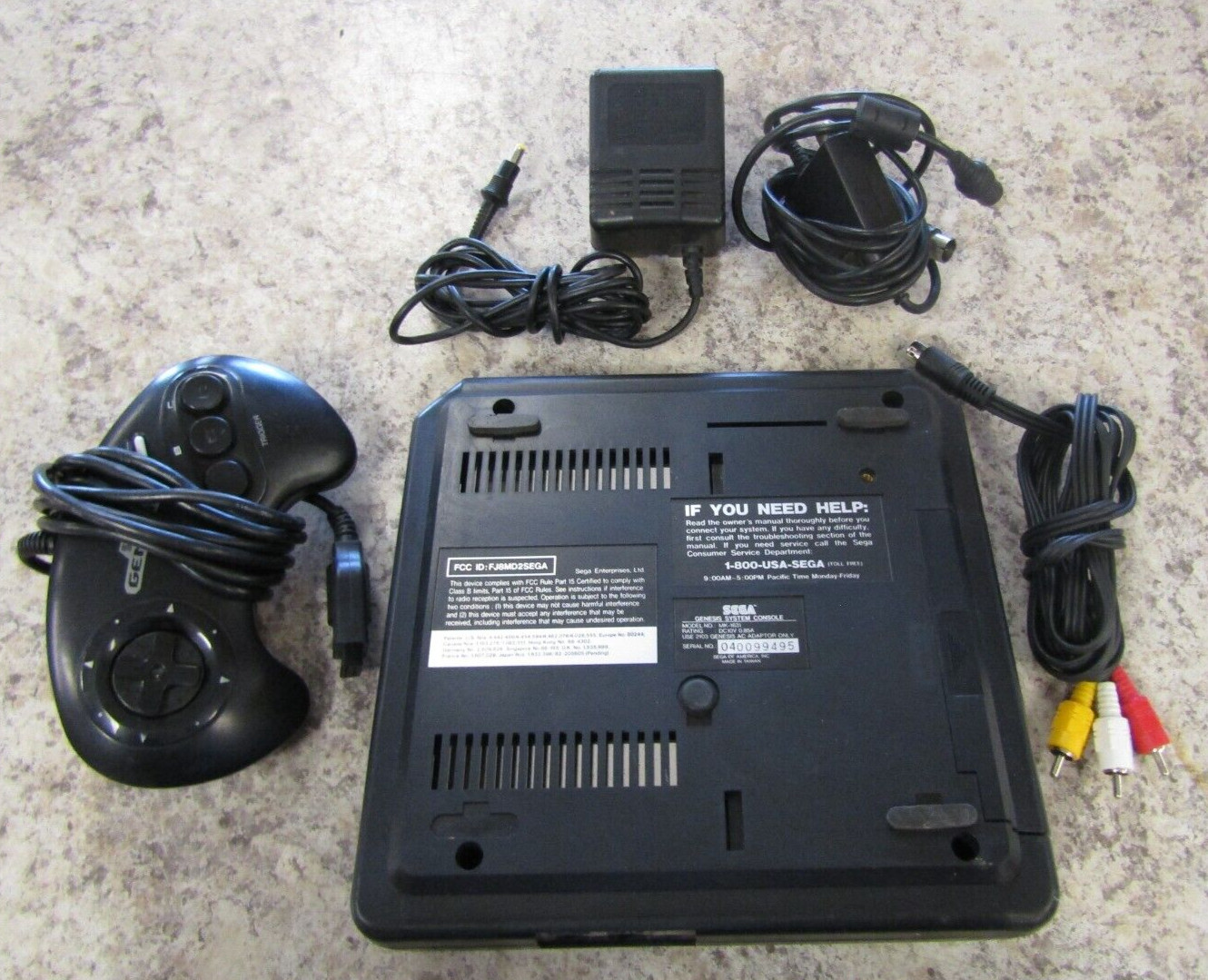 Sega Genesis II MK-1631 System w/original controller & Hook-up cables – Tested
