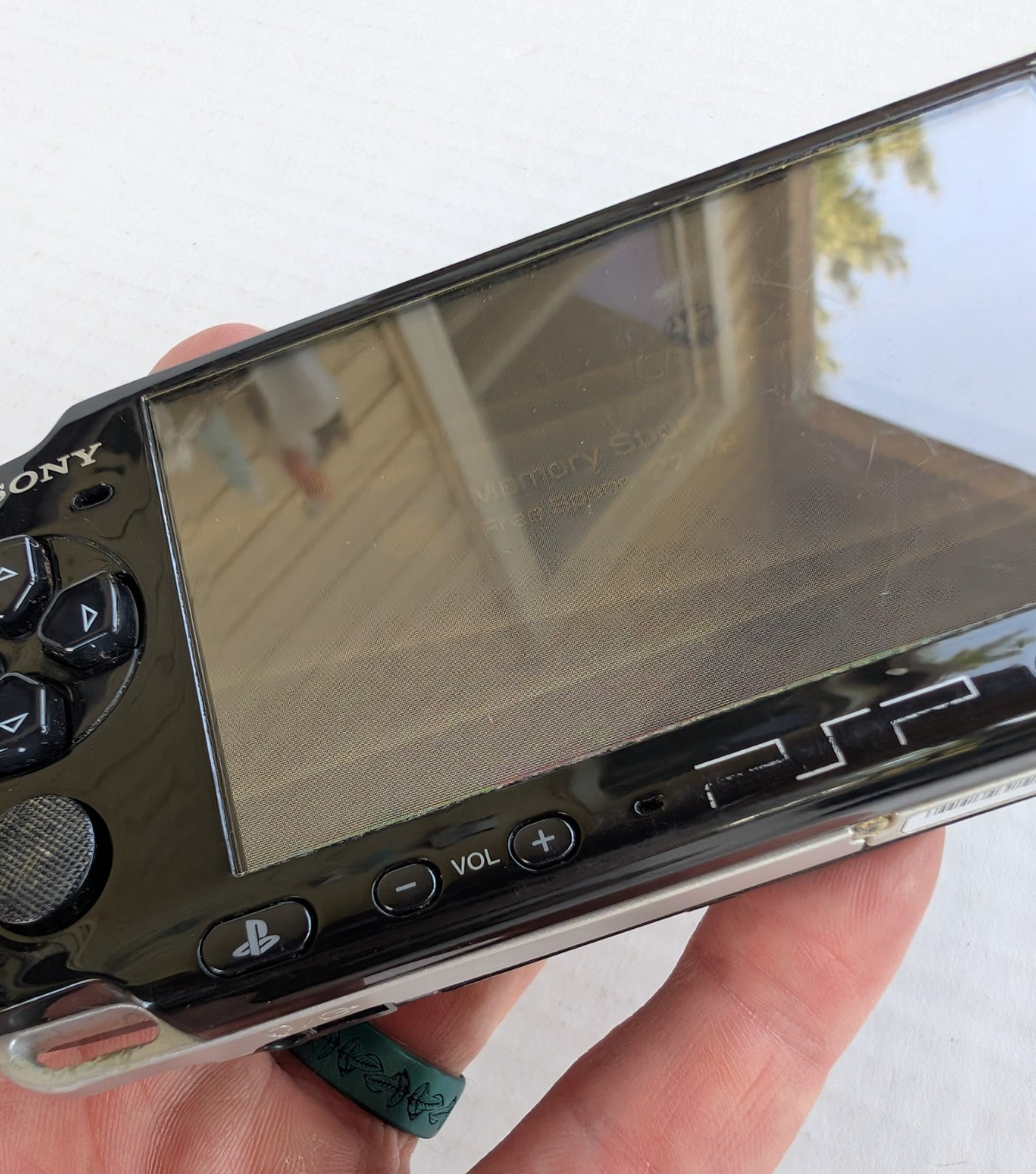 READ PSP 3001 Handheld Console w/ Charger Battery & Memory Stick Working Sony