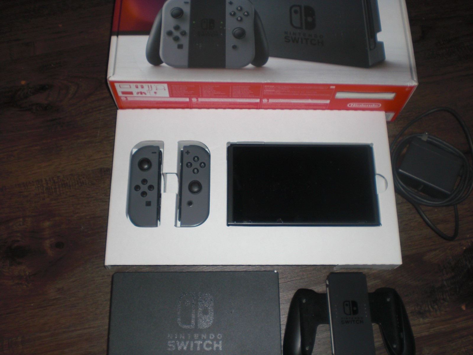 UNPATCHED Nintendo Switch Console System Low Serial COMPLETE CIB Dock Joy Con V1