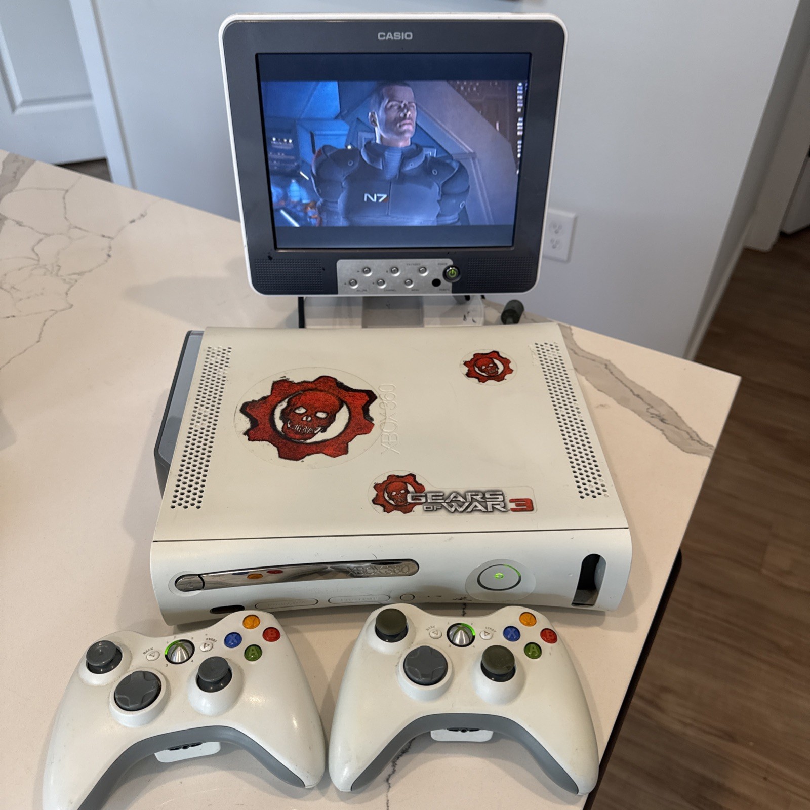 Microsoft Xbox 360 Pro Console-White-TESTED Parts Due to age & Cleaning. Read!!