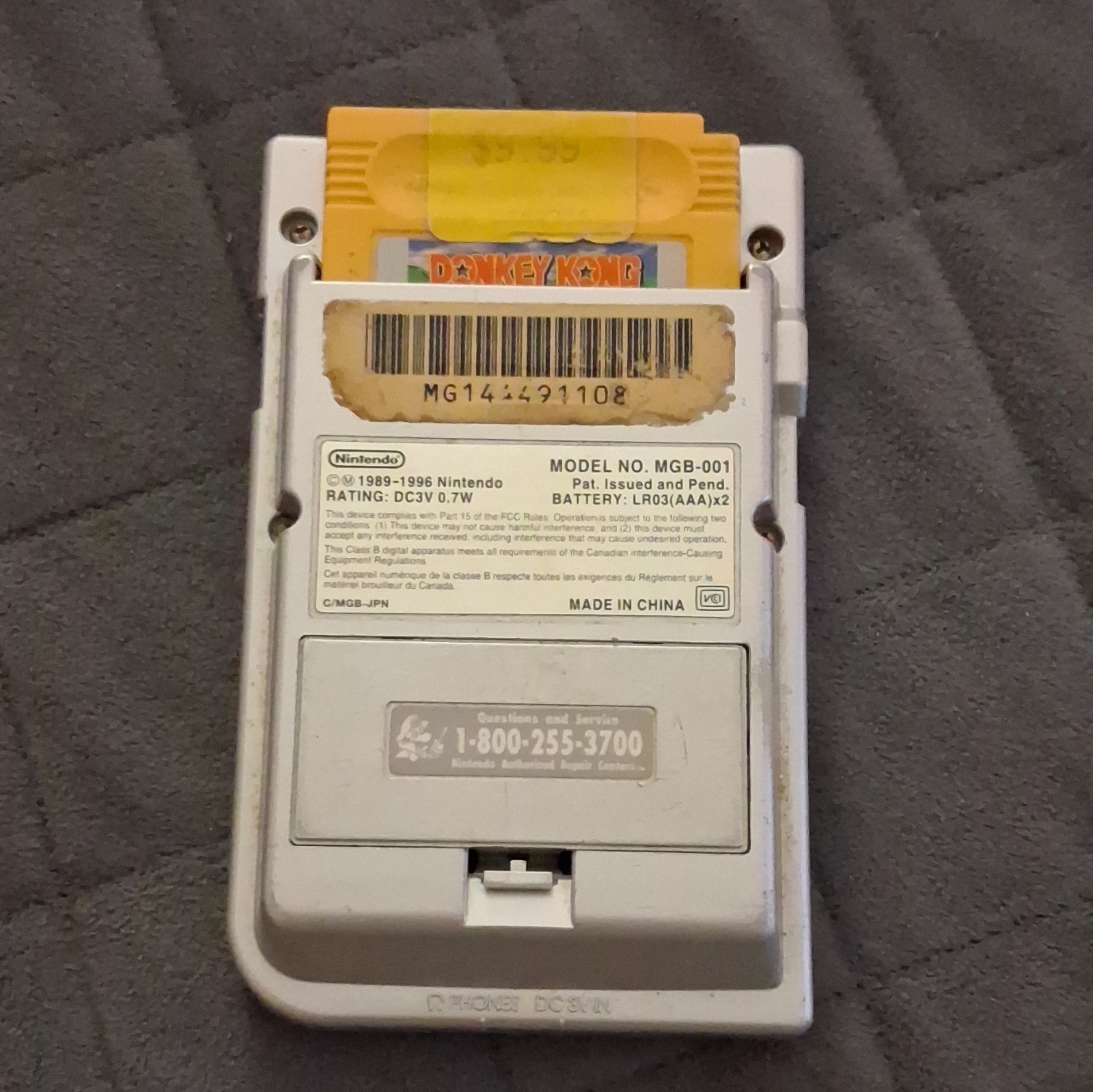 Nintendo Game Boy Pocket Silver Handheld System MGB-001 1998 Region Free. TESTED