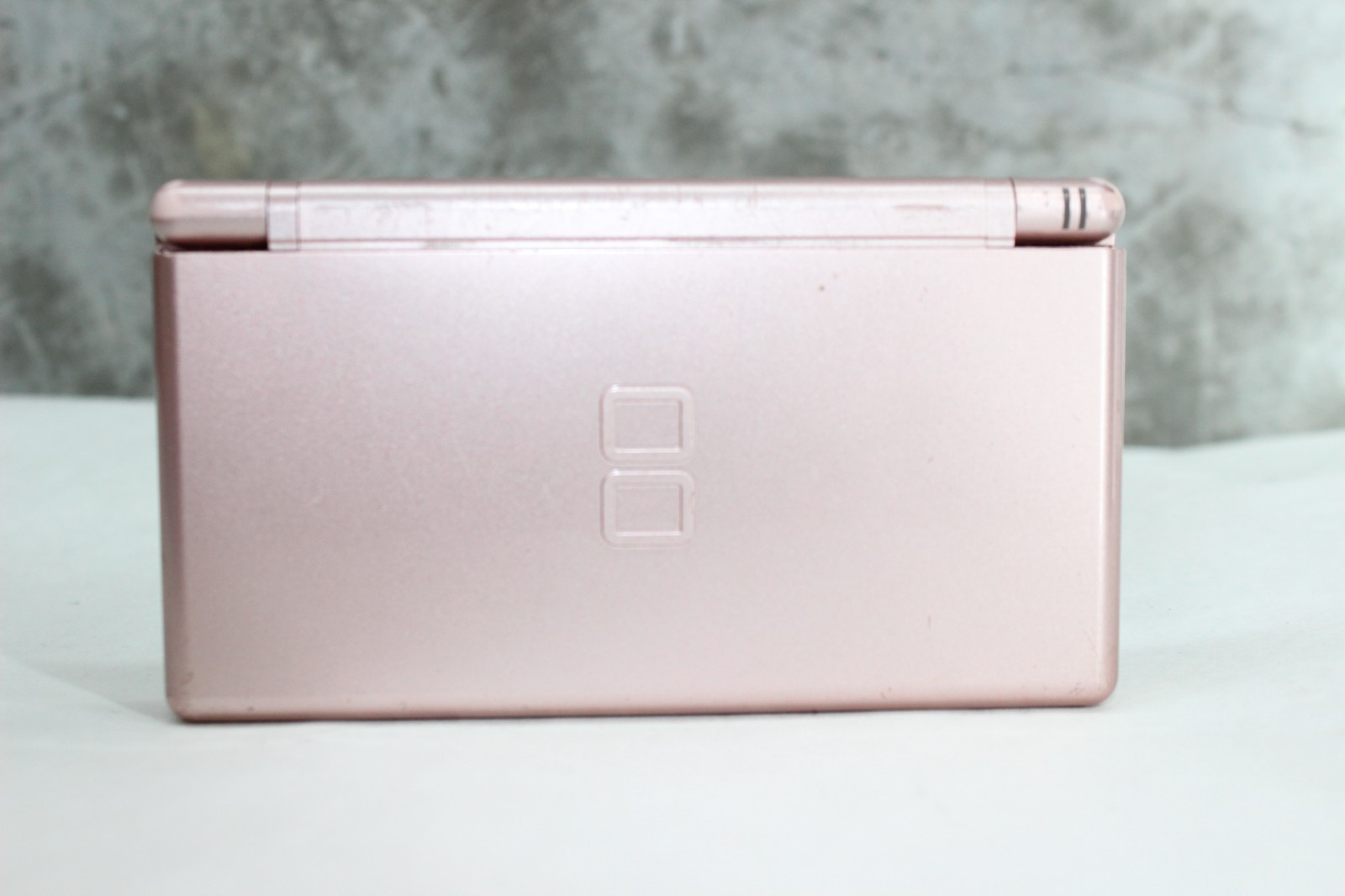 Nintendo DS Lite (Metallic Rose) – Tested/Works w/ Charger and box *READ*