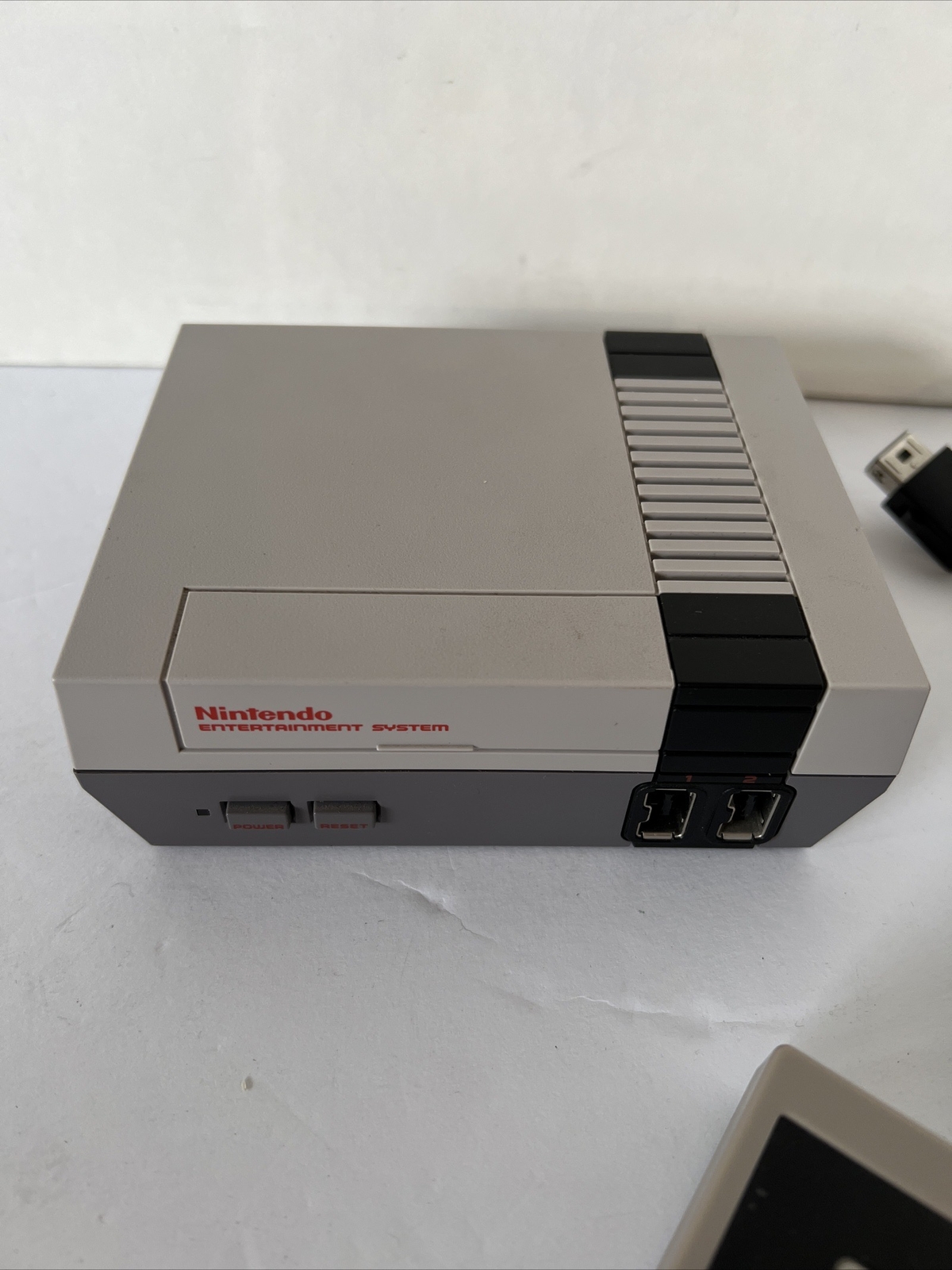 NINTENDO CLV-001 Mini Console 1 controller