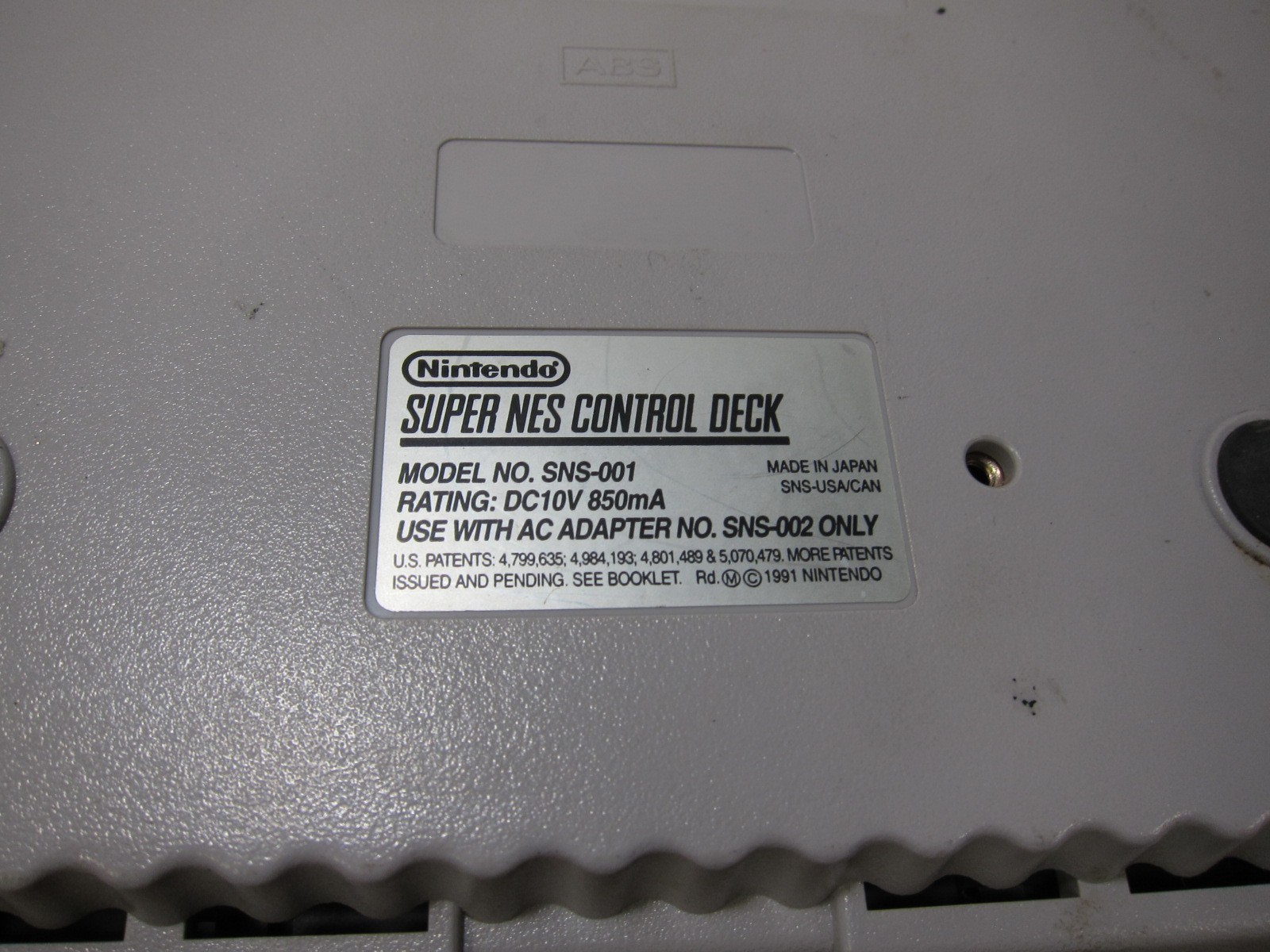 Super Nintendo SNES Console SNS-001 w/ Original Power Adapter & Controller
