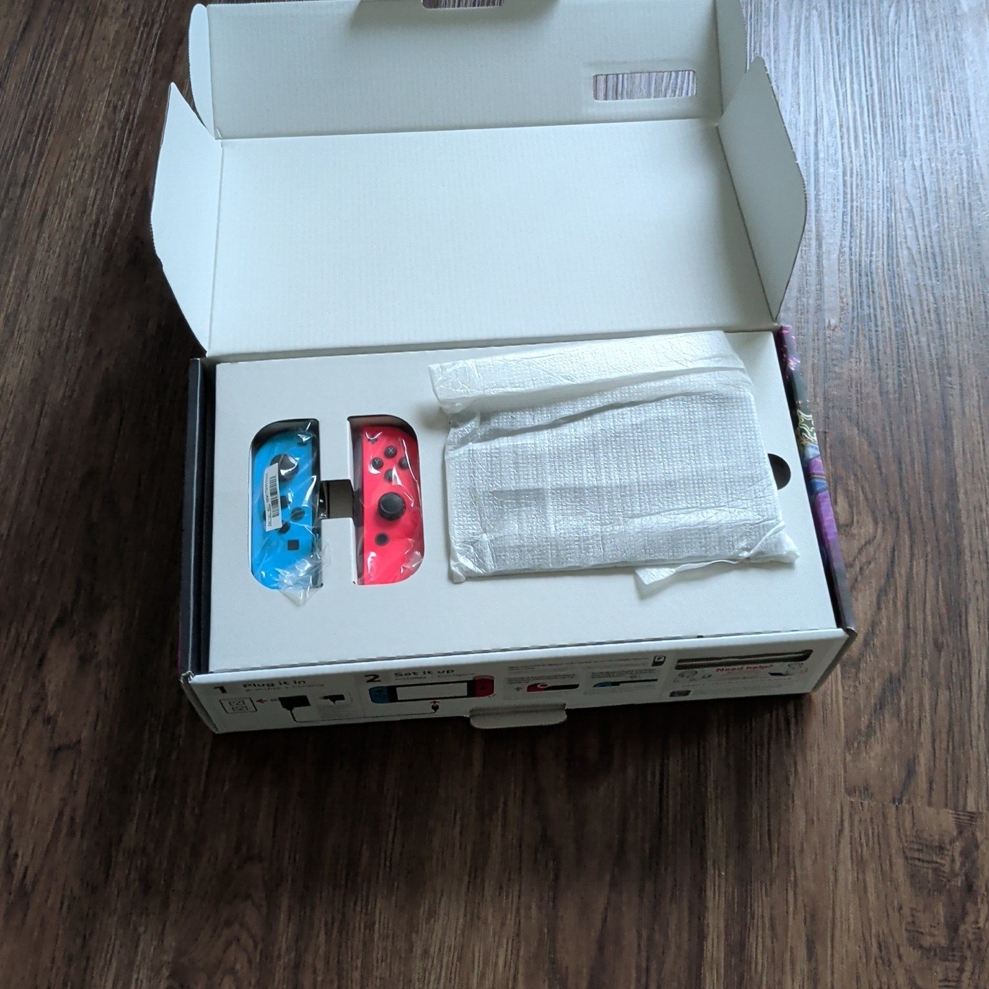 Nintendo Switch System 32GB HAC-001 w/ Deluxe Case & Ergonomic Joy-Cons See Desc