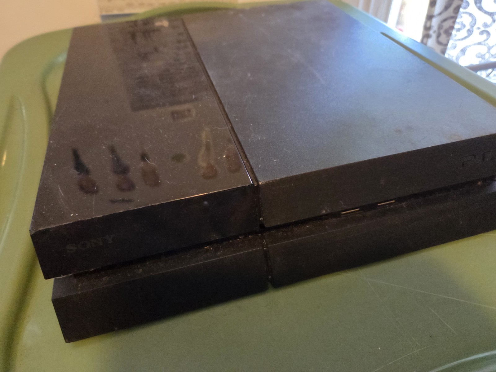 Sony PlayStation 4 500GB Gaming Console – Black (CUH-1001A) Does Not Get Video