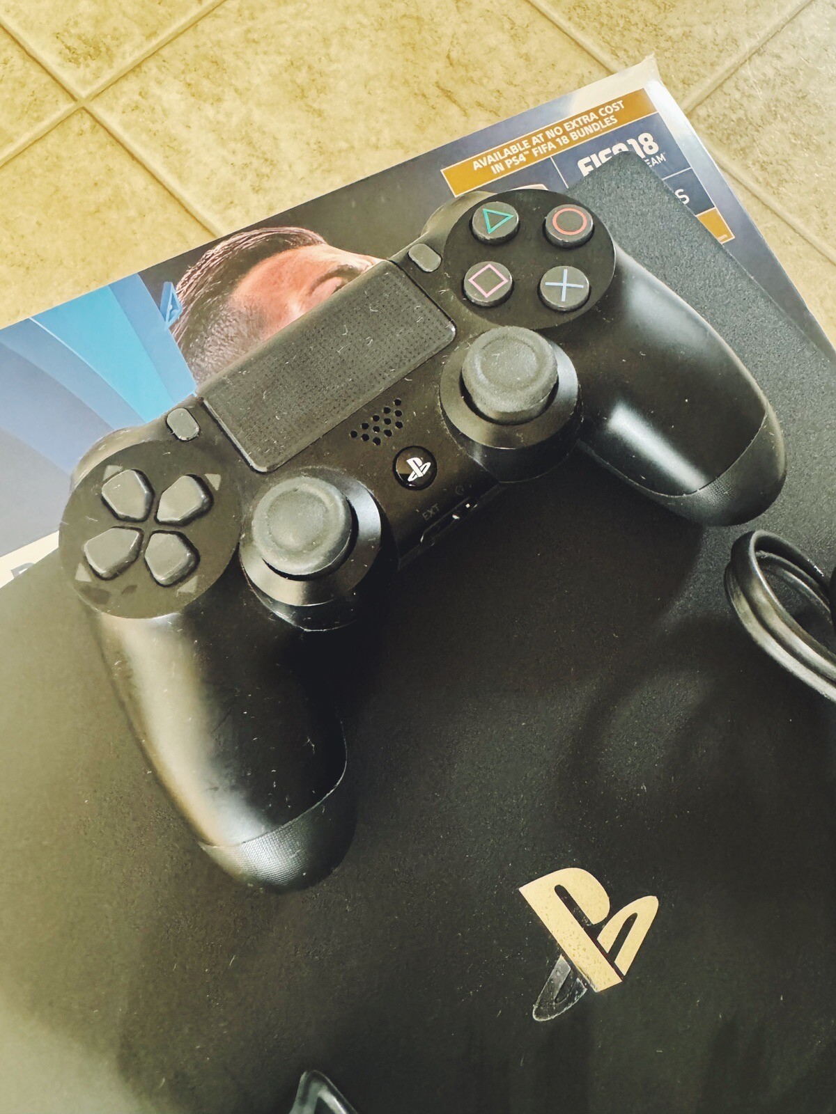 PS4 Pro Black Model, 3 Remotes, Console Stand Remote charger EU Plug Ship UPS