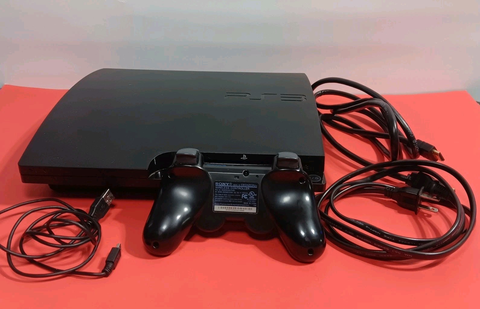 Sony PlayStation 3 PS3 Slim Console 320GB (3001B) w/Controller & Cables Working