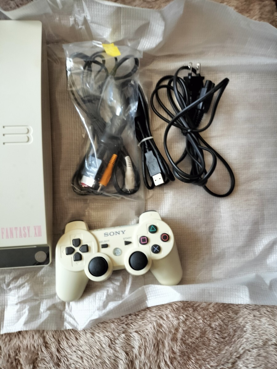Sony PS3 CEJH-10008 250GB FF XIII Lightning Edition Console Complete