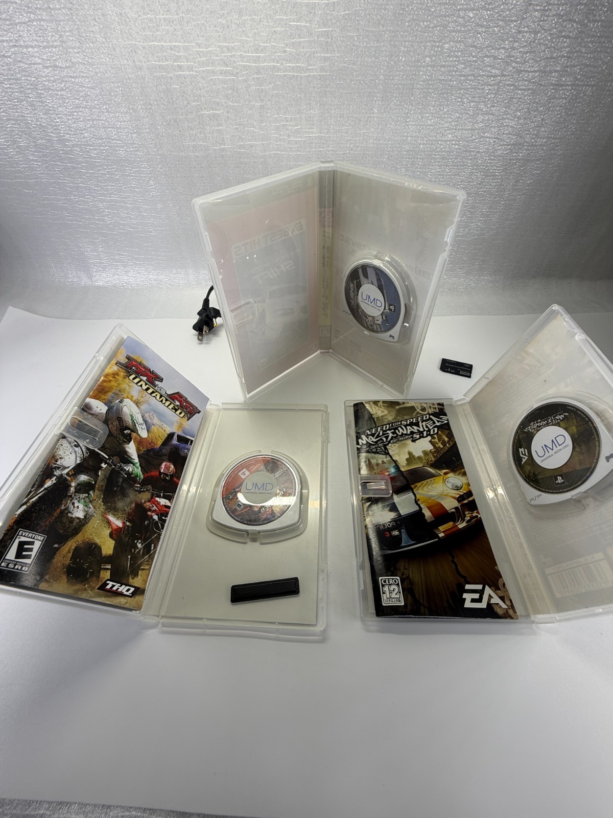 Sony PSP 3000 Radiant Red Racing Bundle MX vs ATV Untamed 4GB Memory Card Charge