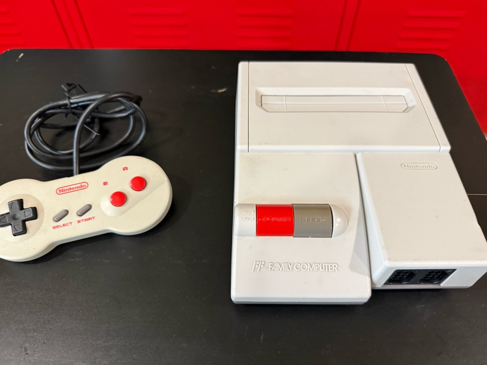 Nintendo AV Famicom HVC-101 all cables included