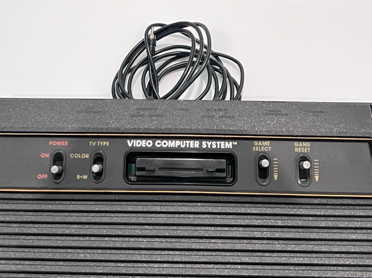 Atari CX-2600A 1980 Video Computer System Console w/Controllers Paddles Game