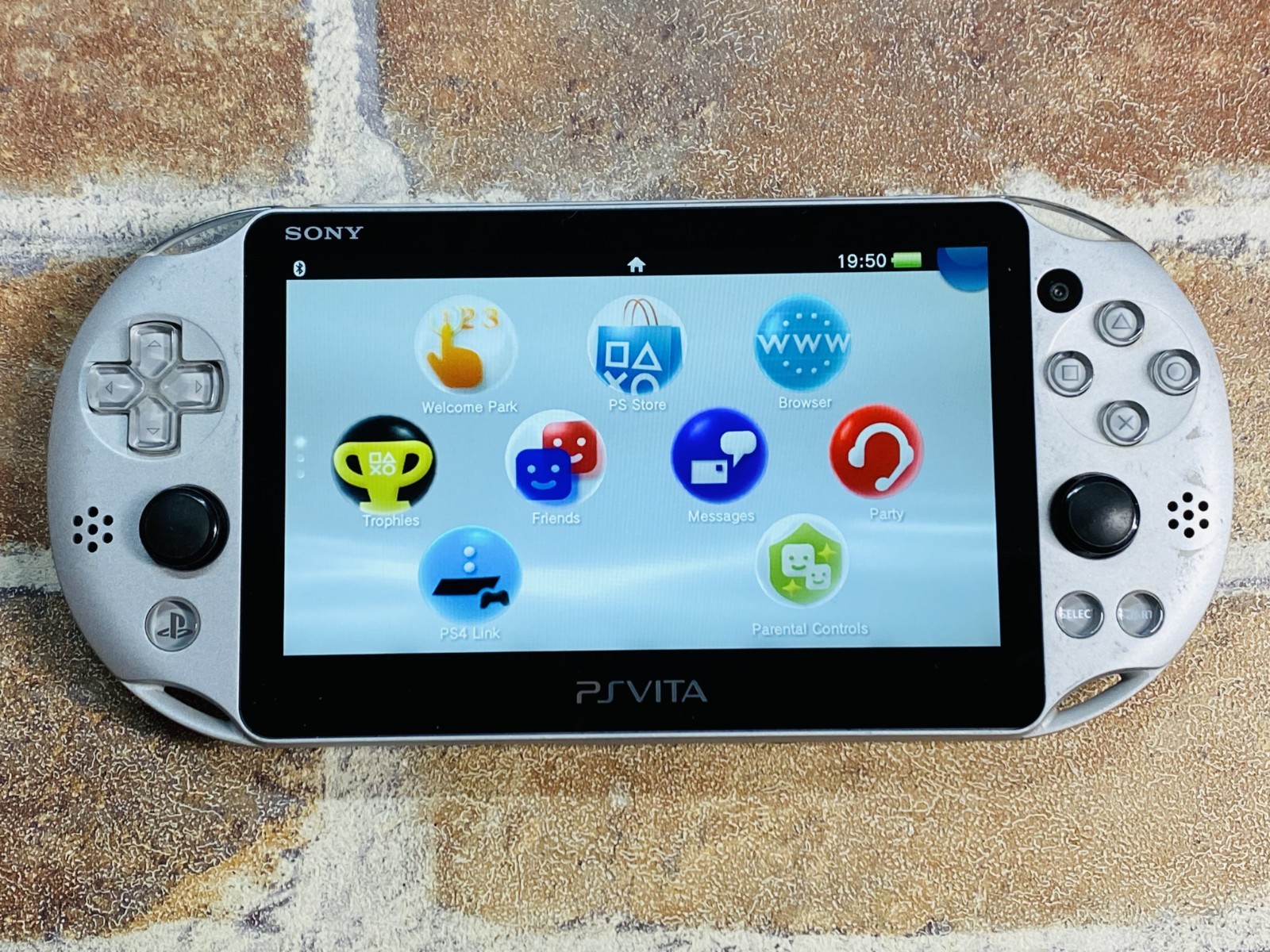 SONY PS Vita PCH-2000 ZA25 SILVER Japan PlayStation Charger 8GB Tested DDP