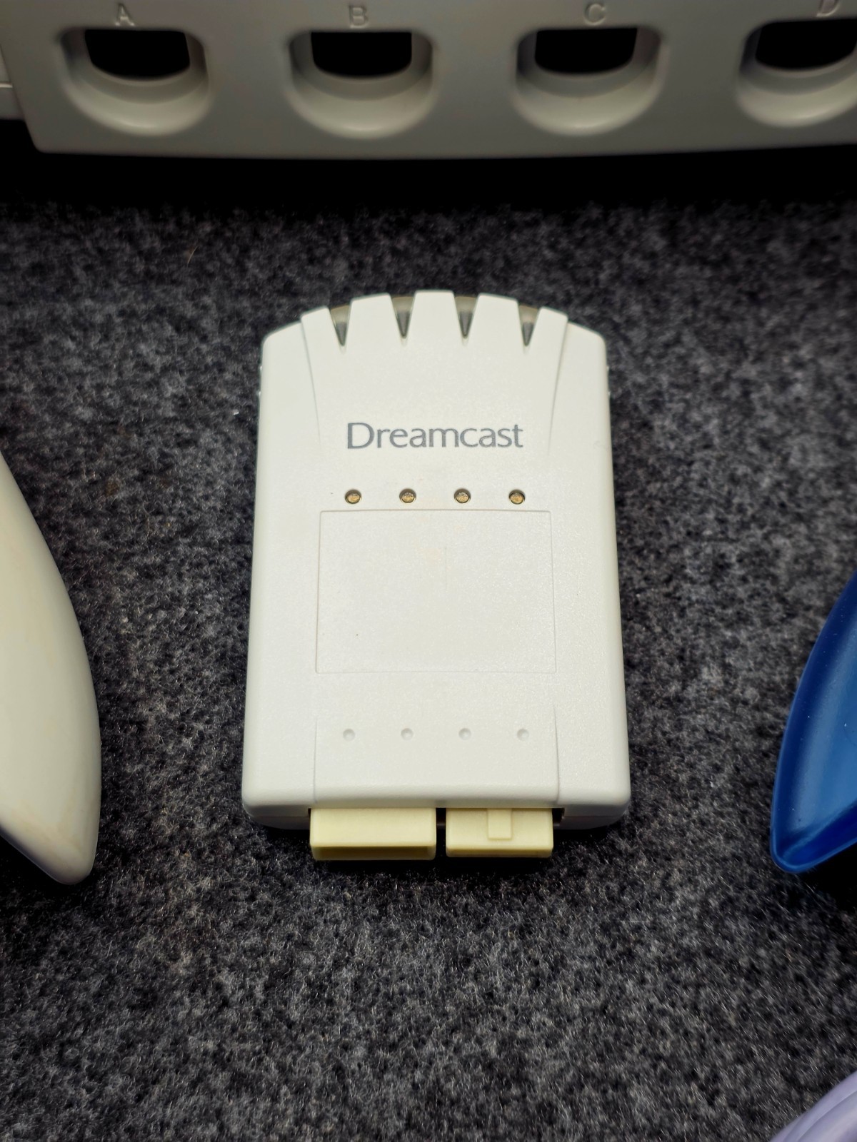Sega Dreamcast HKT-3020 Console Bundle 2 Controllers VMU Tested Read!