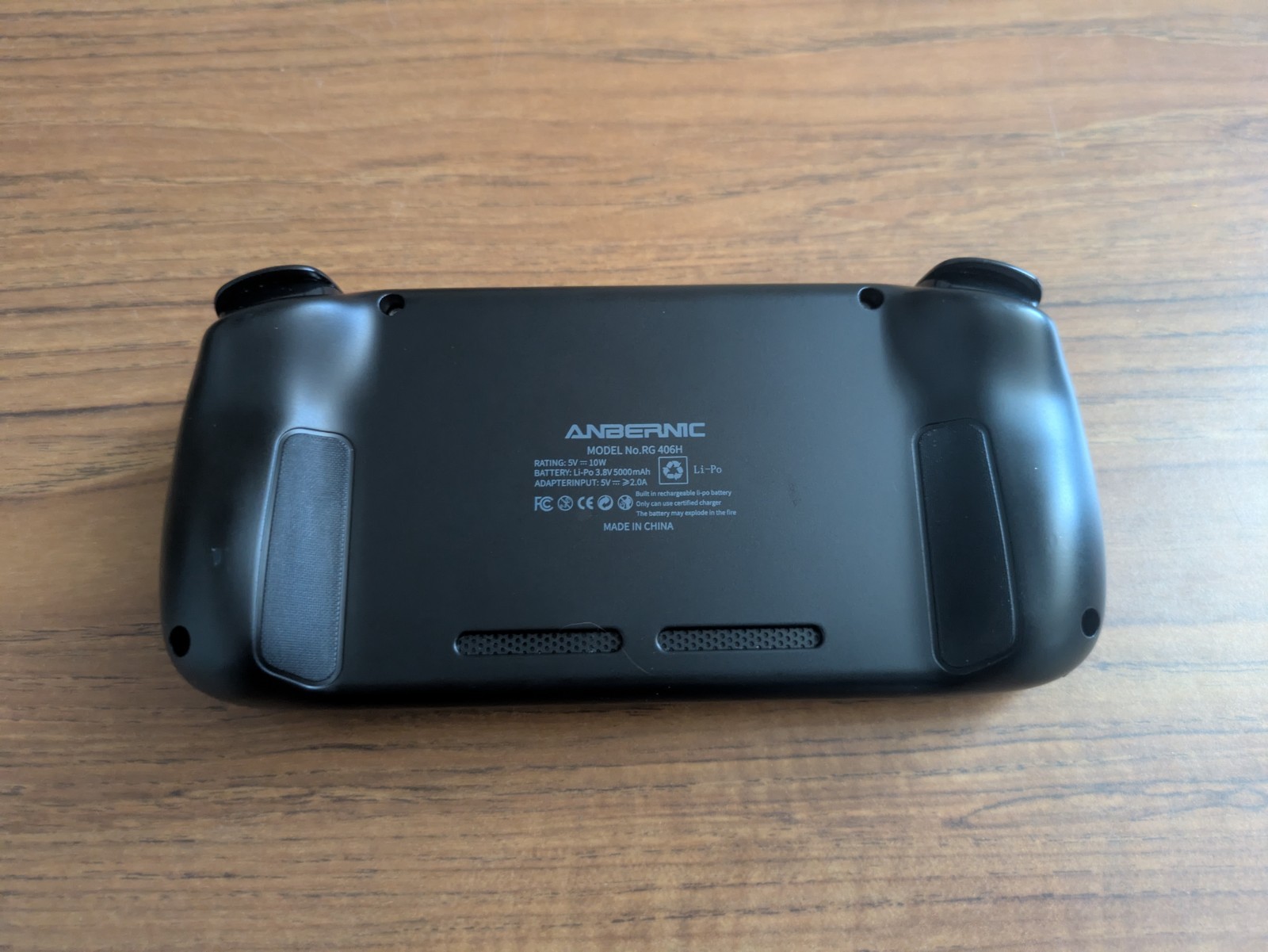 Anbernic RG406H Handheld Console With Case, Cover, Screen Protector, and Lanyard