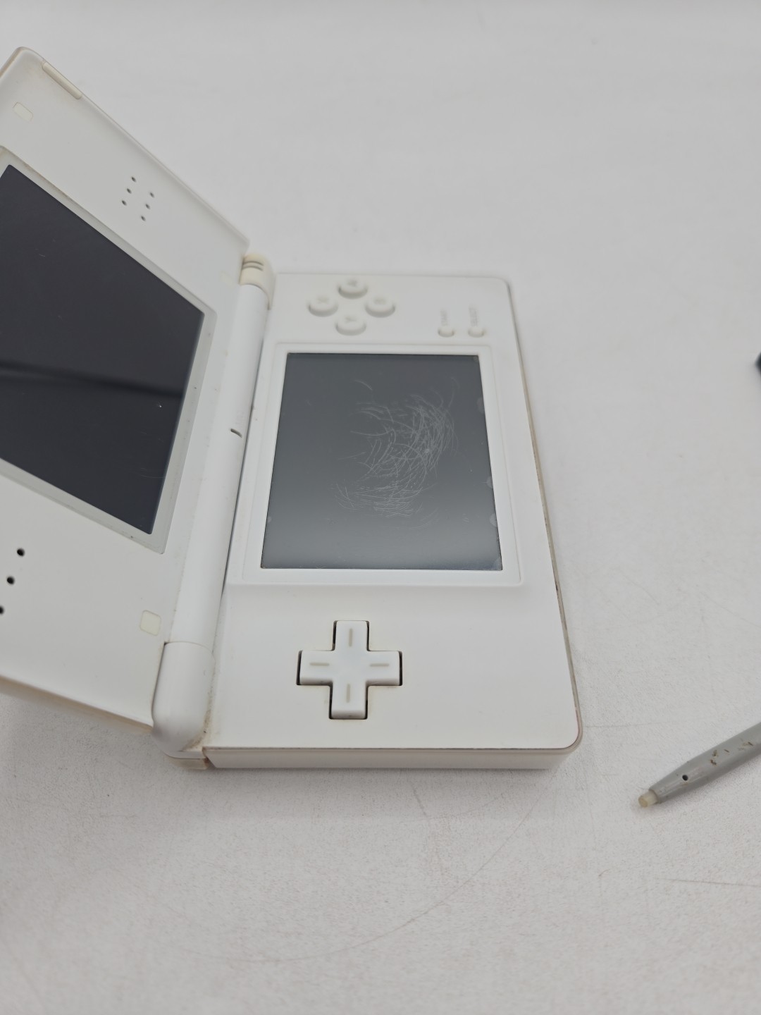 Nintendo DS Lite Polar White Handheld System Bundle Charger Game Stylus Clean!!!
