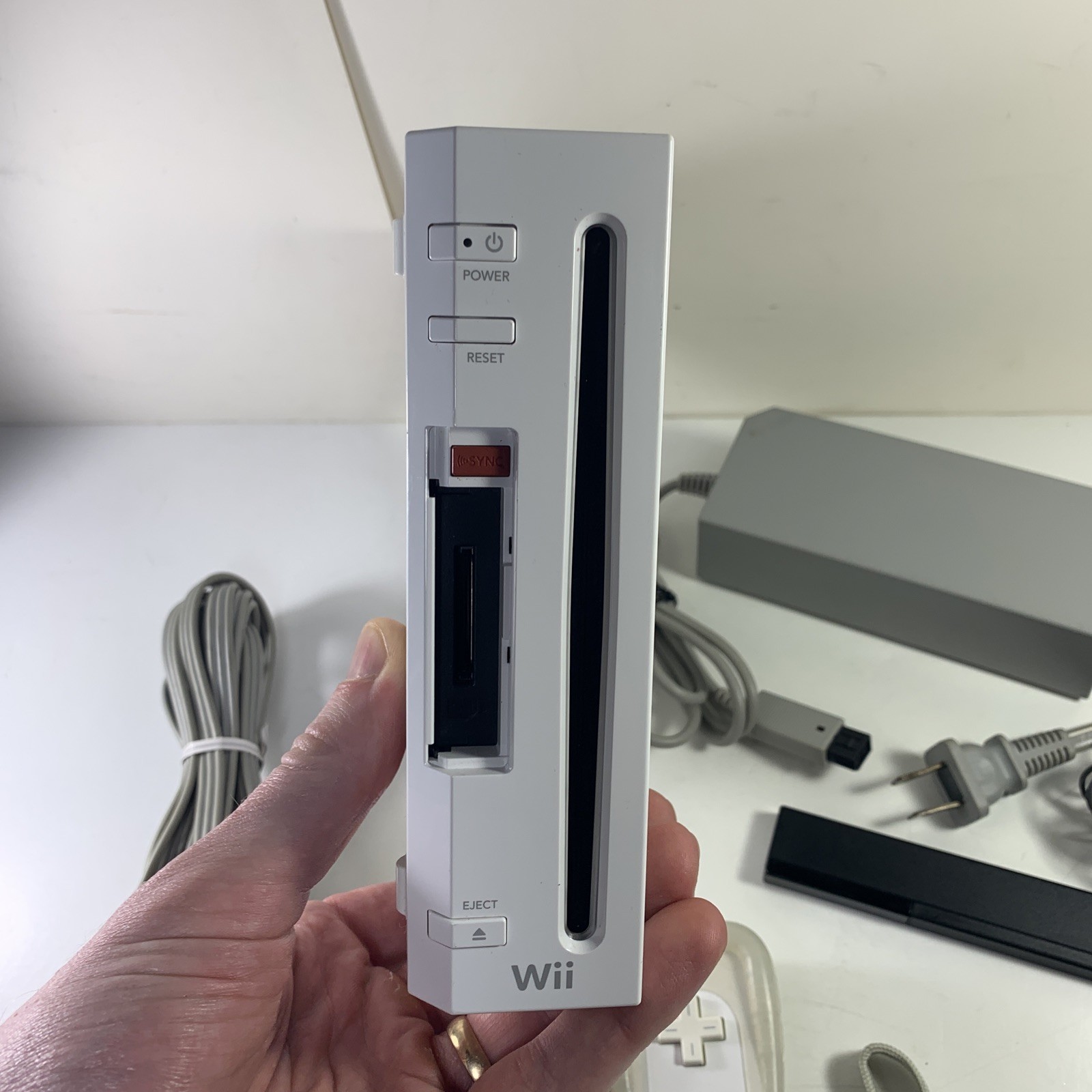Nintendo Wii Console Bundle Model RVL-001 White USA 2006 Tested And Working
