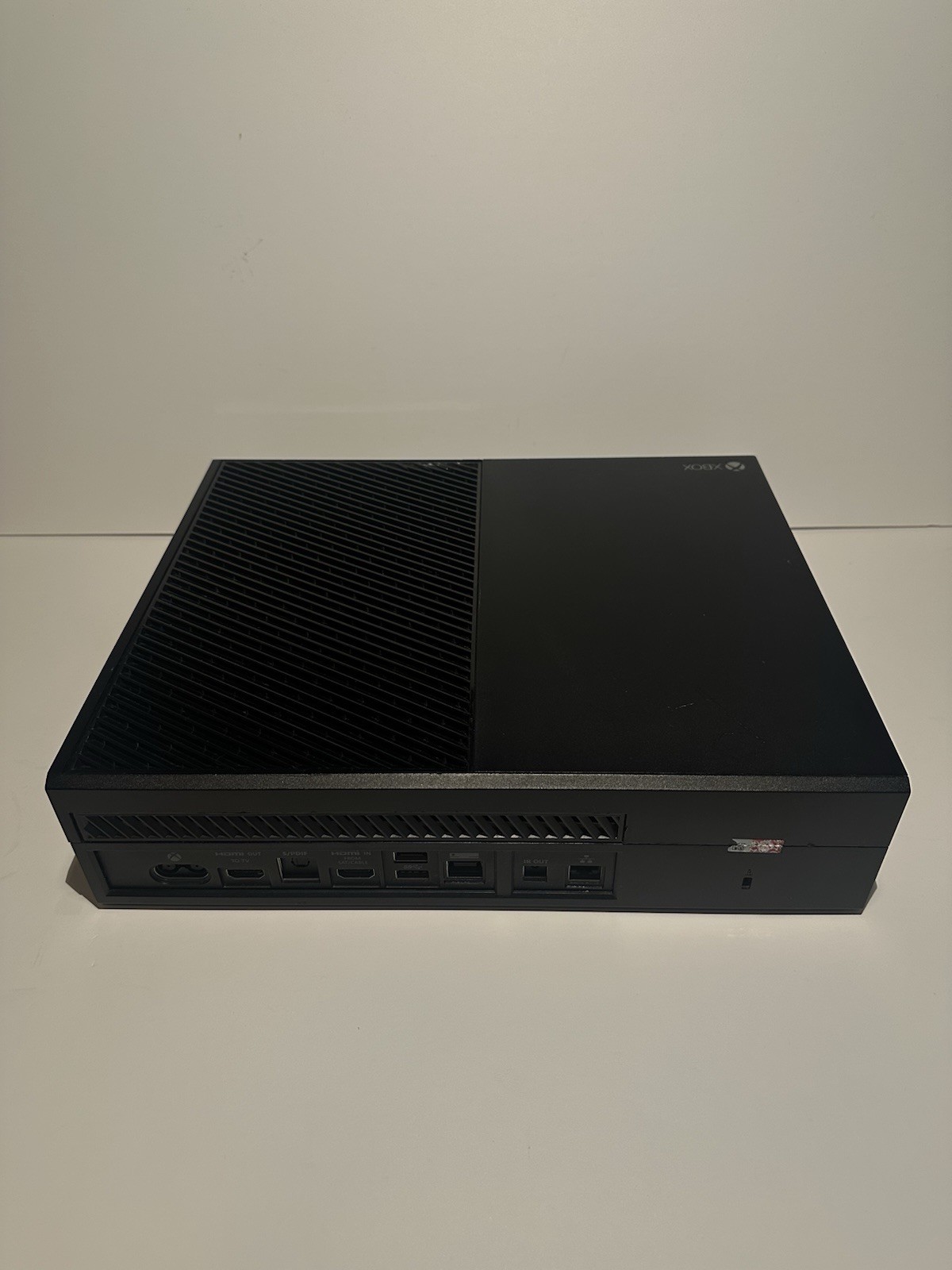 Xbox One 500GB Console w/ Cords & Controller Tested Working