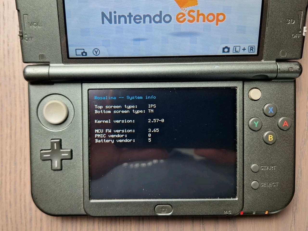 New Nintendo 3DS XL Metallic Black | Charger 32GB SD Card | REGION FREE TOP IPS