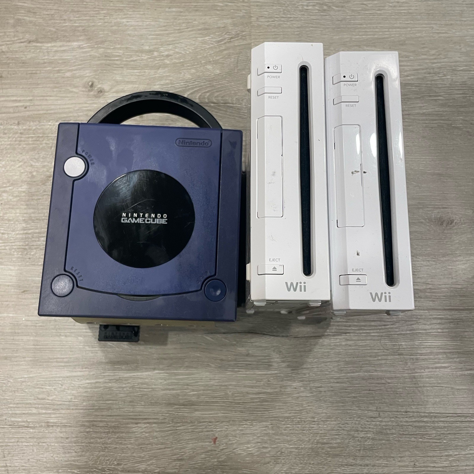 Nintendo Lot 3 Consoles. 2 Wii- 1 GameCube-3 Remotes- UNTESTED