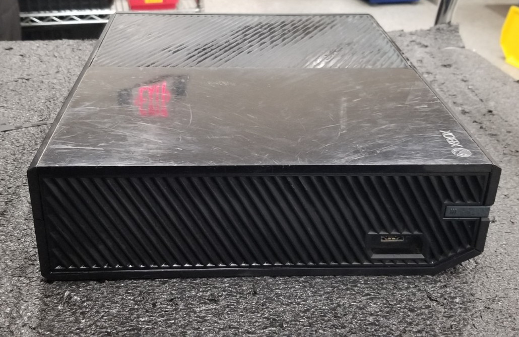 Microsoft Black Xbox One : 1540 : 500GB : Tested & Works