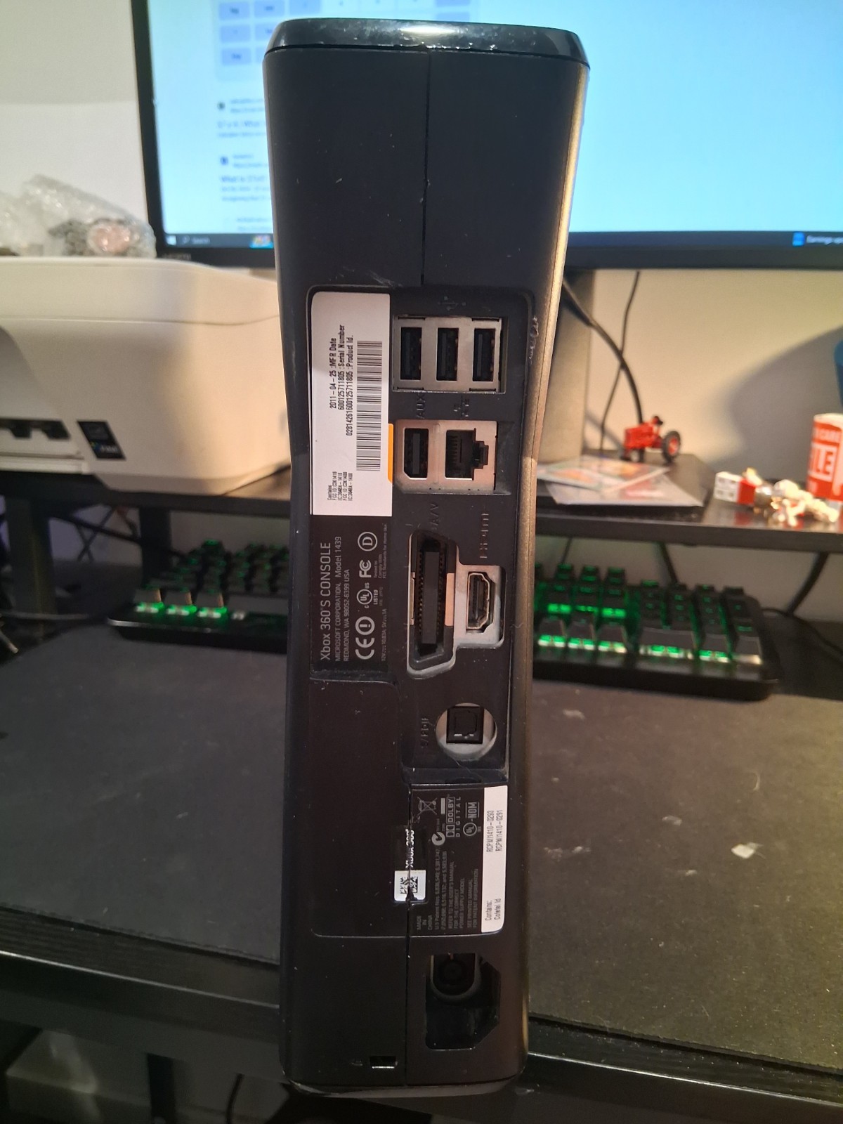 Microsoft Xbox 360 Black Matte Console UNTESTED For Parts Includes 4x…