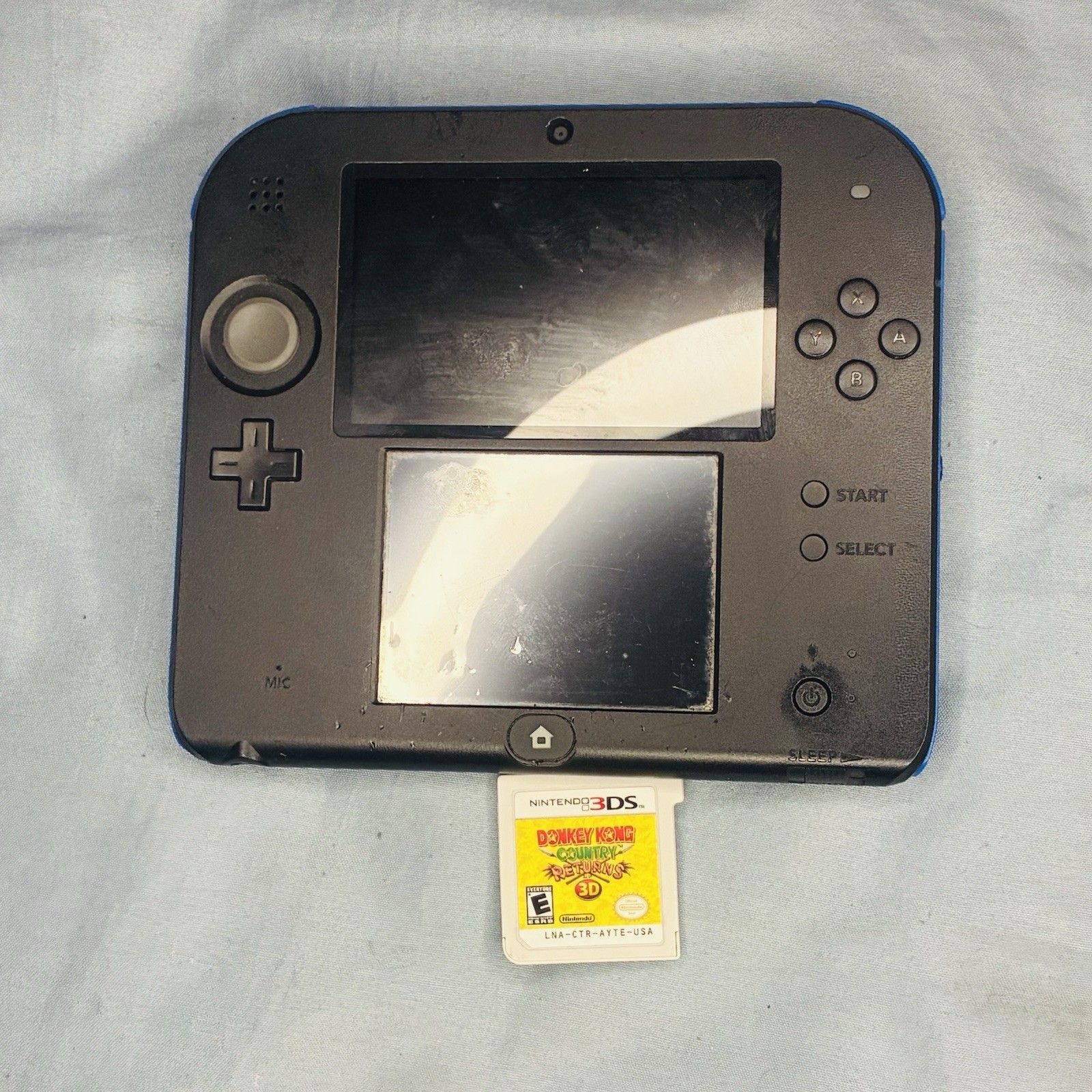Nintendo 2DS Handheld Console FTR-001 Black/Blue With Game / Replacement Stylus