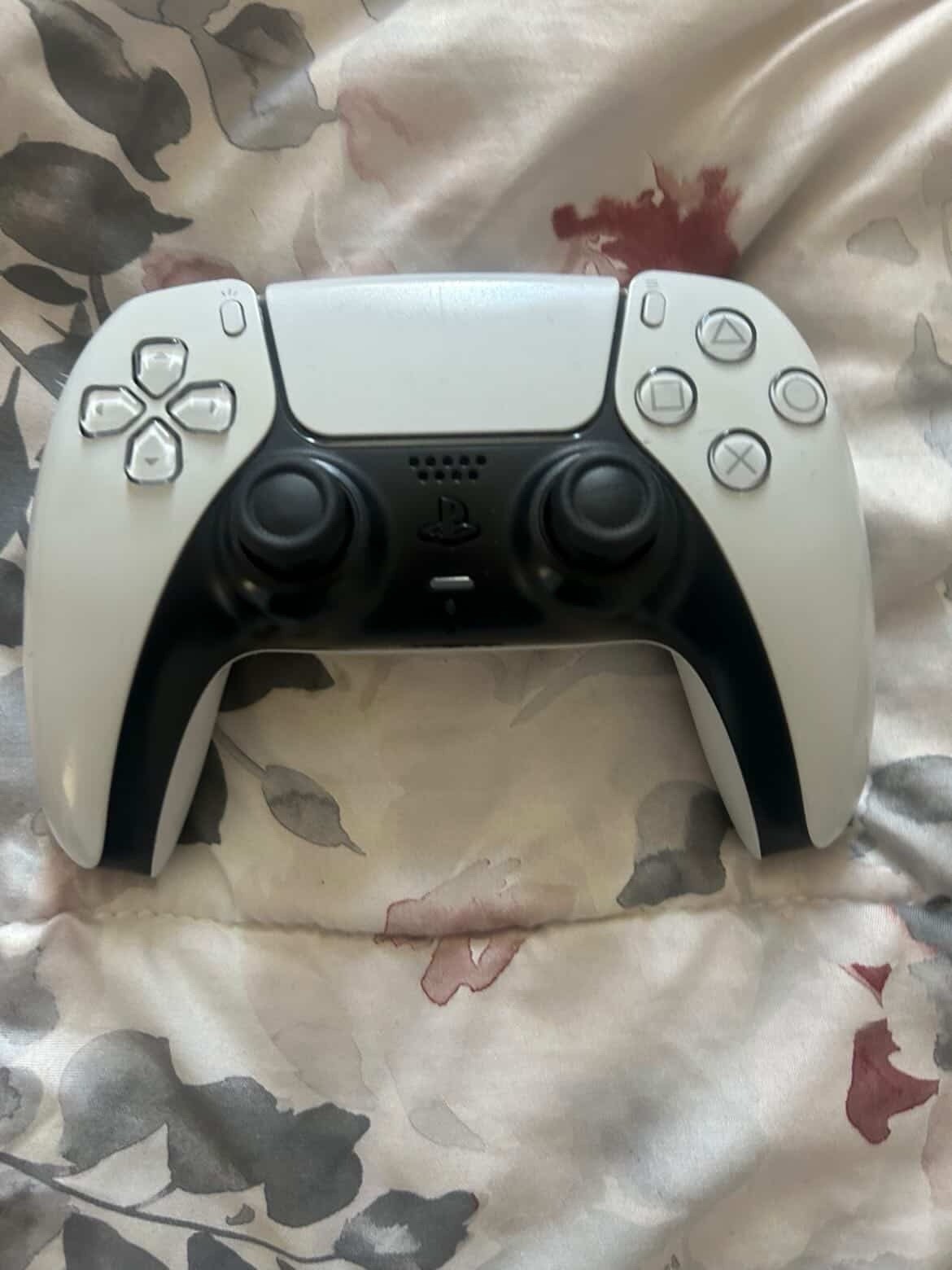 Sony PlayStation 5 with Controller and all cables￼