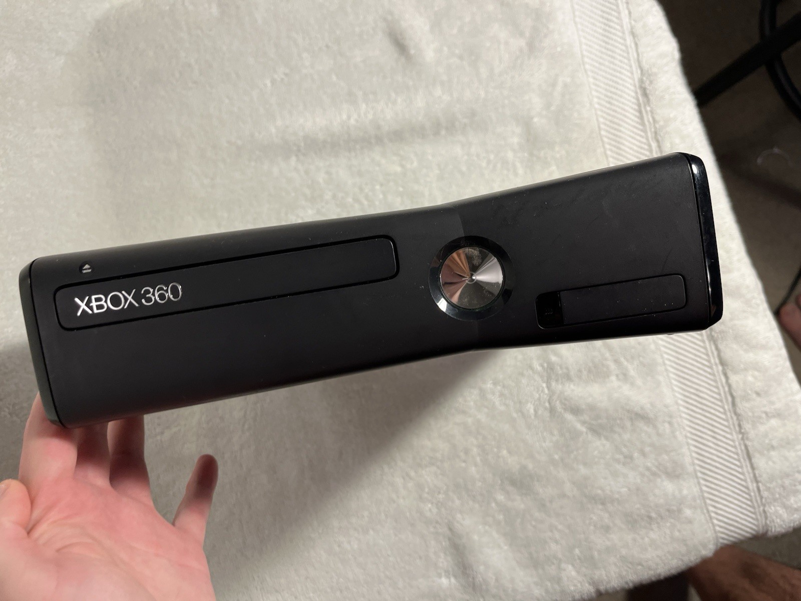 Microsoft Xbox 360 S 4GB Black Console with Kinect and 9 Games. No Hard Drive