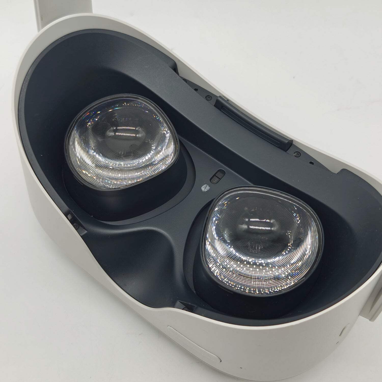Meta Quest 2 64GB Standalone All-in-One VR Headset KW49CM