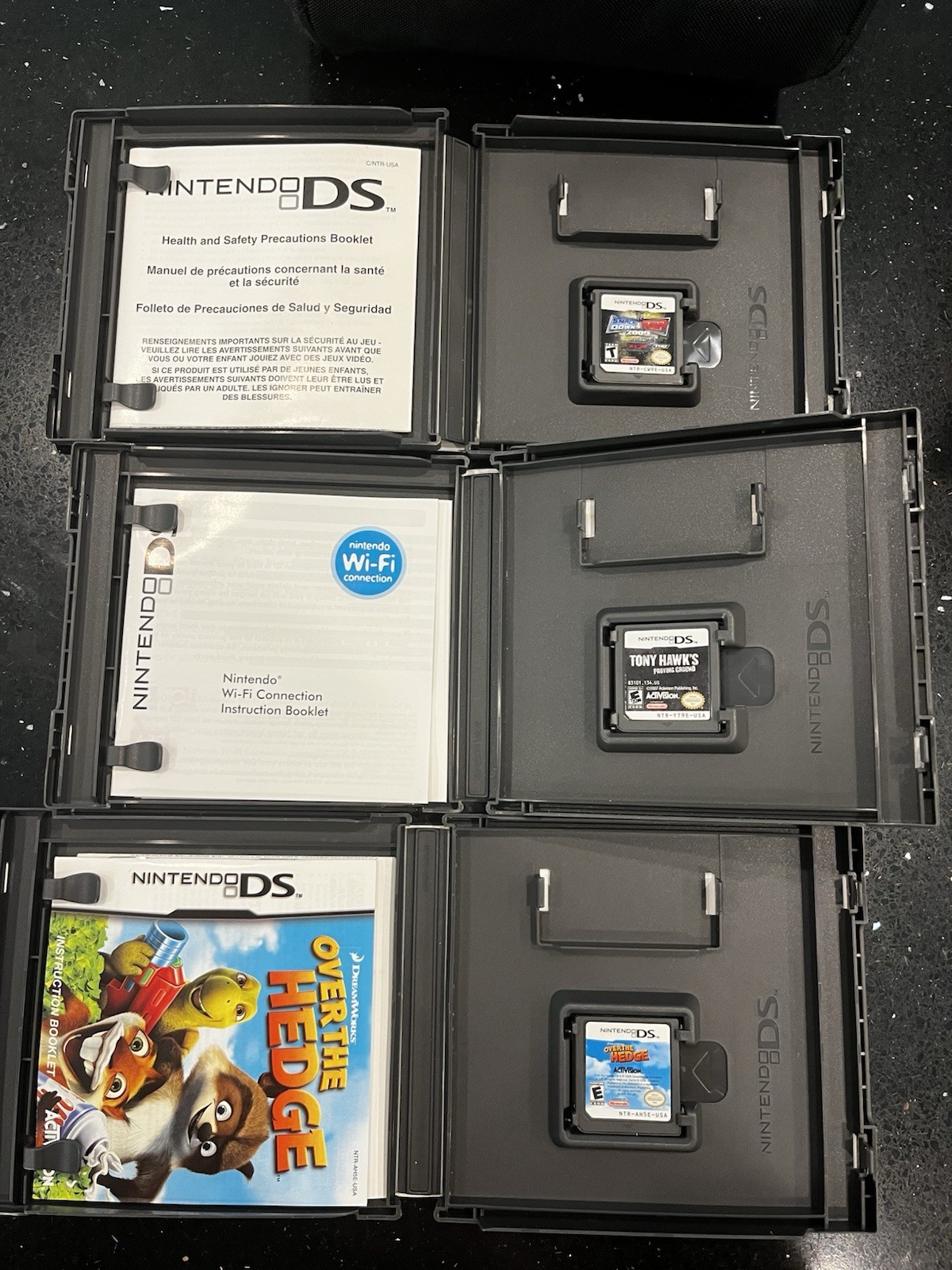 Nintendo DSi (TWL-001) 2008 Black Bundle +5 Games, Box & Nintendo Carrying Case