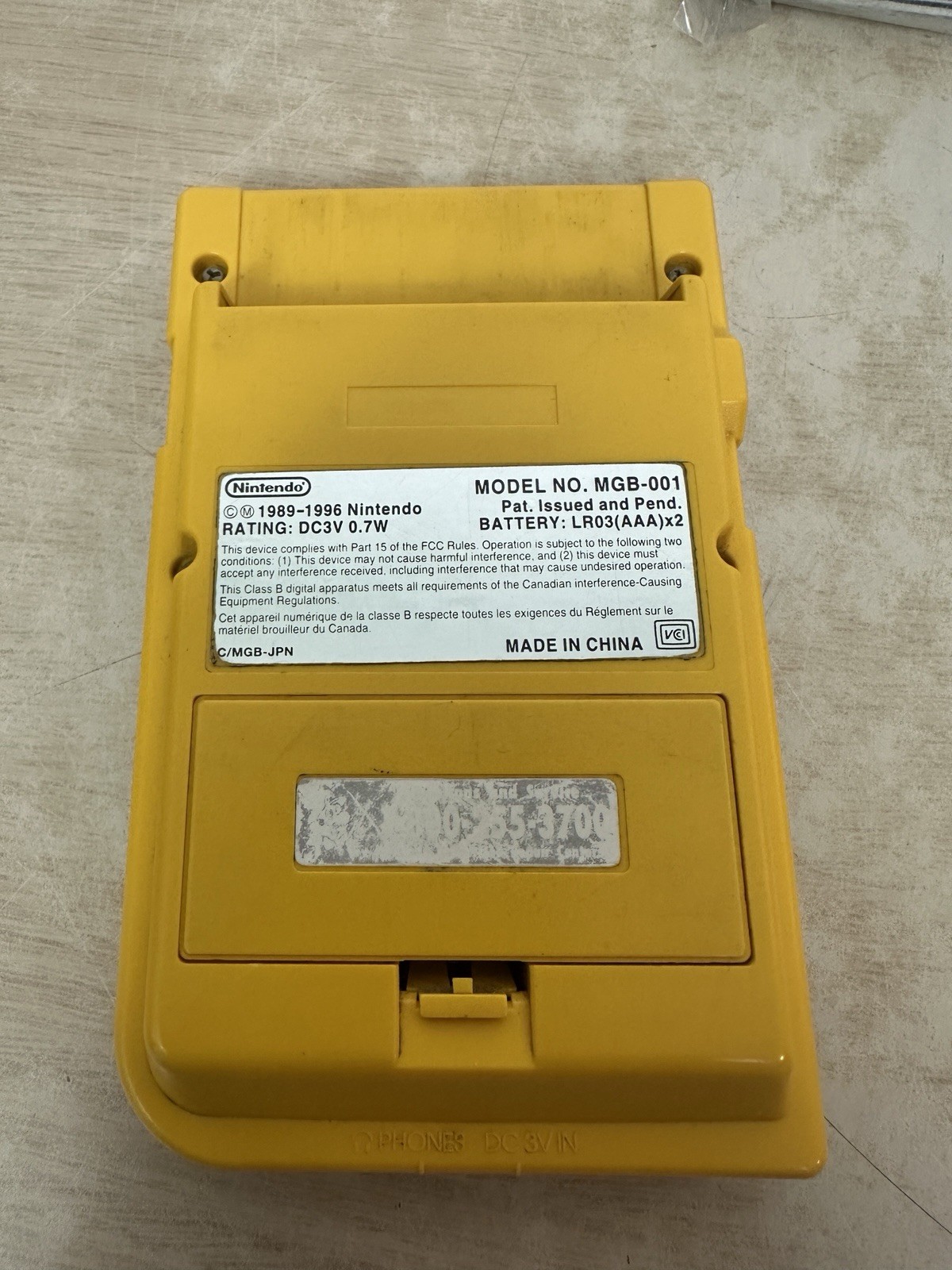 Nintendo Game Boy Pocket MGB-001 w/ Manual – Yellow – 100% OEM – Tested & Works