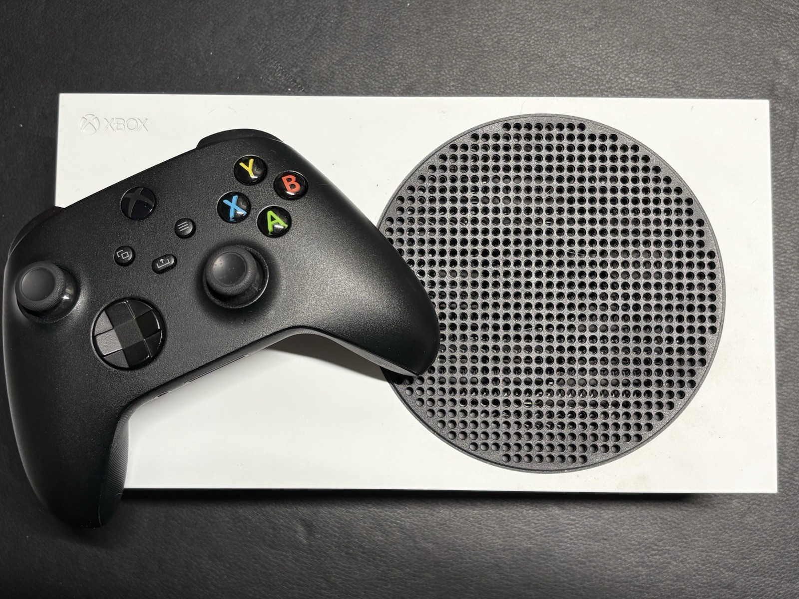 Microsoft Xbox Series S White 512GB| Comes with cords and Black Controller