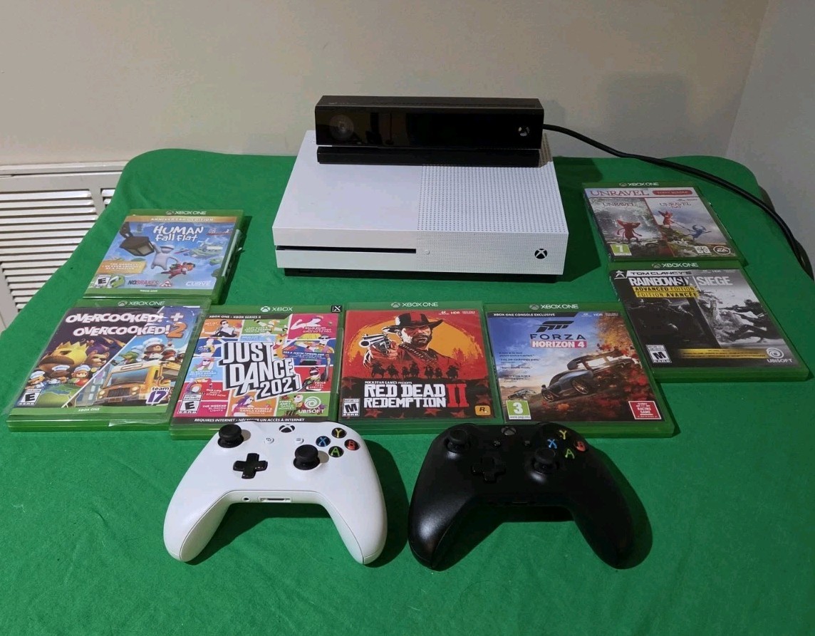 Microsoft Xbox One S 1TB With Kinnect + Two Controllers And 7 Games