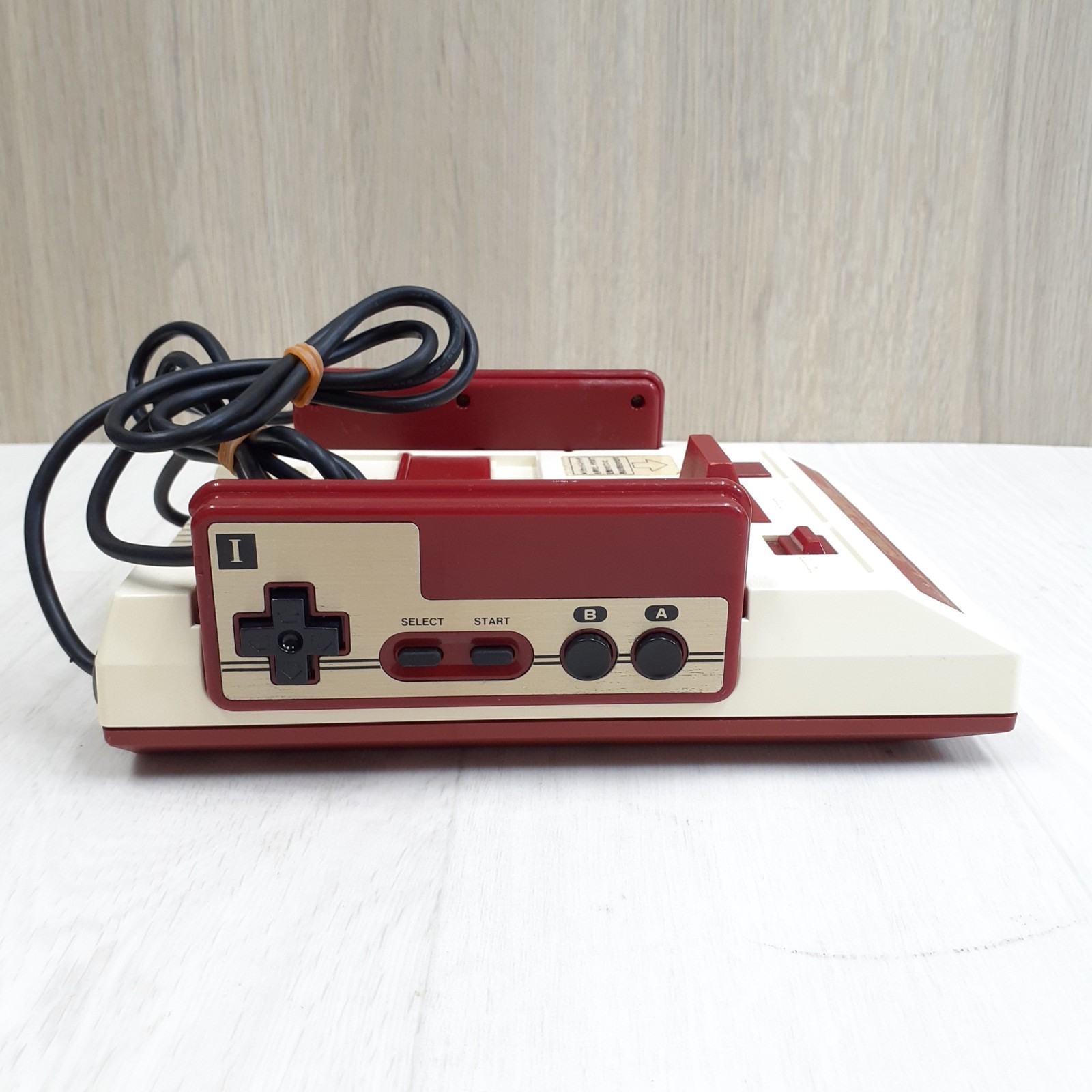 Nintendo Famicom Console Boxed CIB Bundle with 6 Games 1983 NES Japan HVC-001